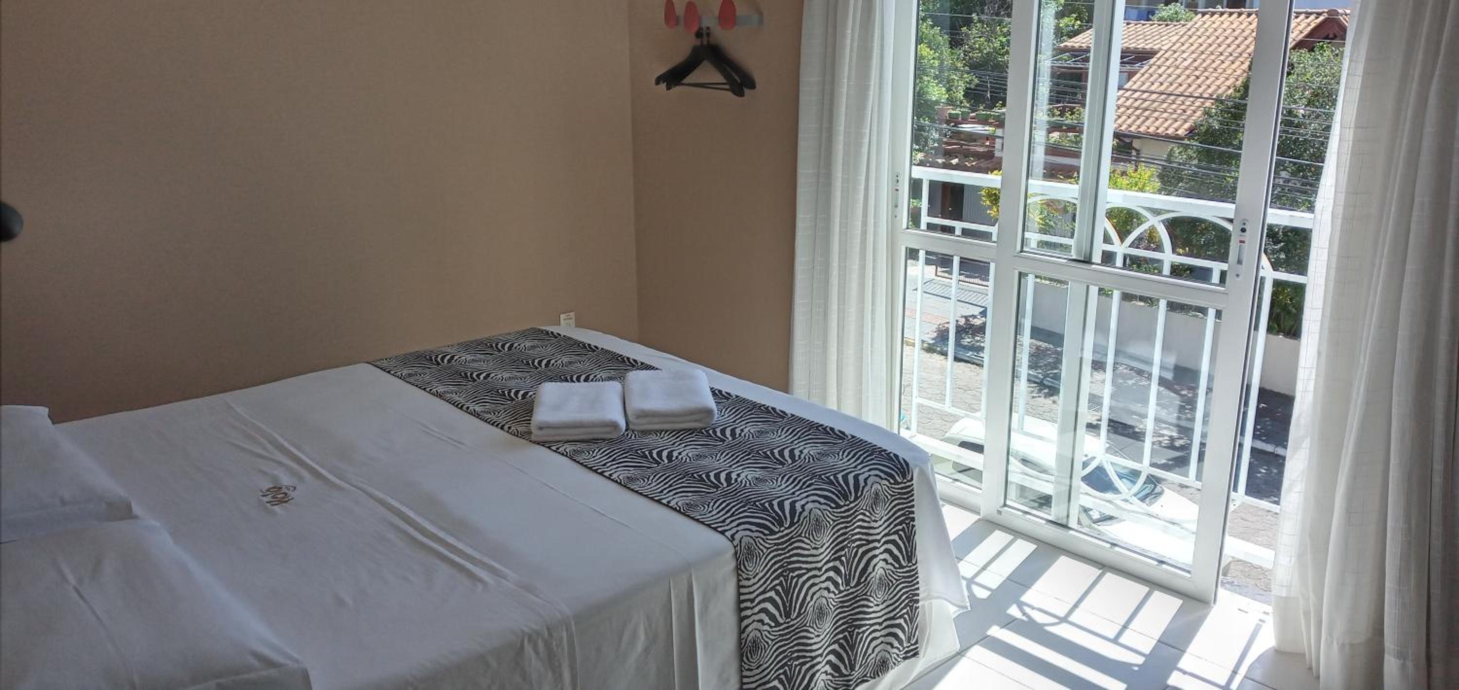 Premium Suite (2 Adults)