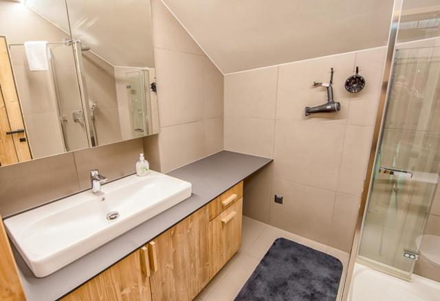 Deluxe Apartment - Photo 6