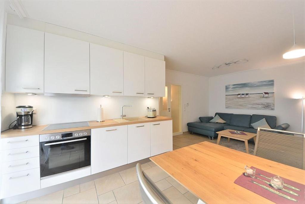 Apartment with Terrace photo 3