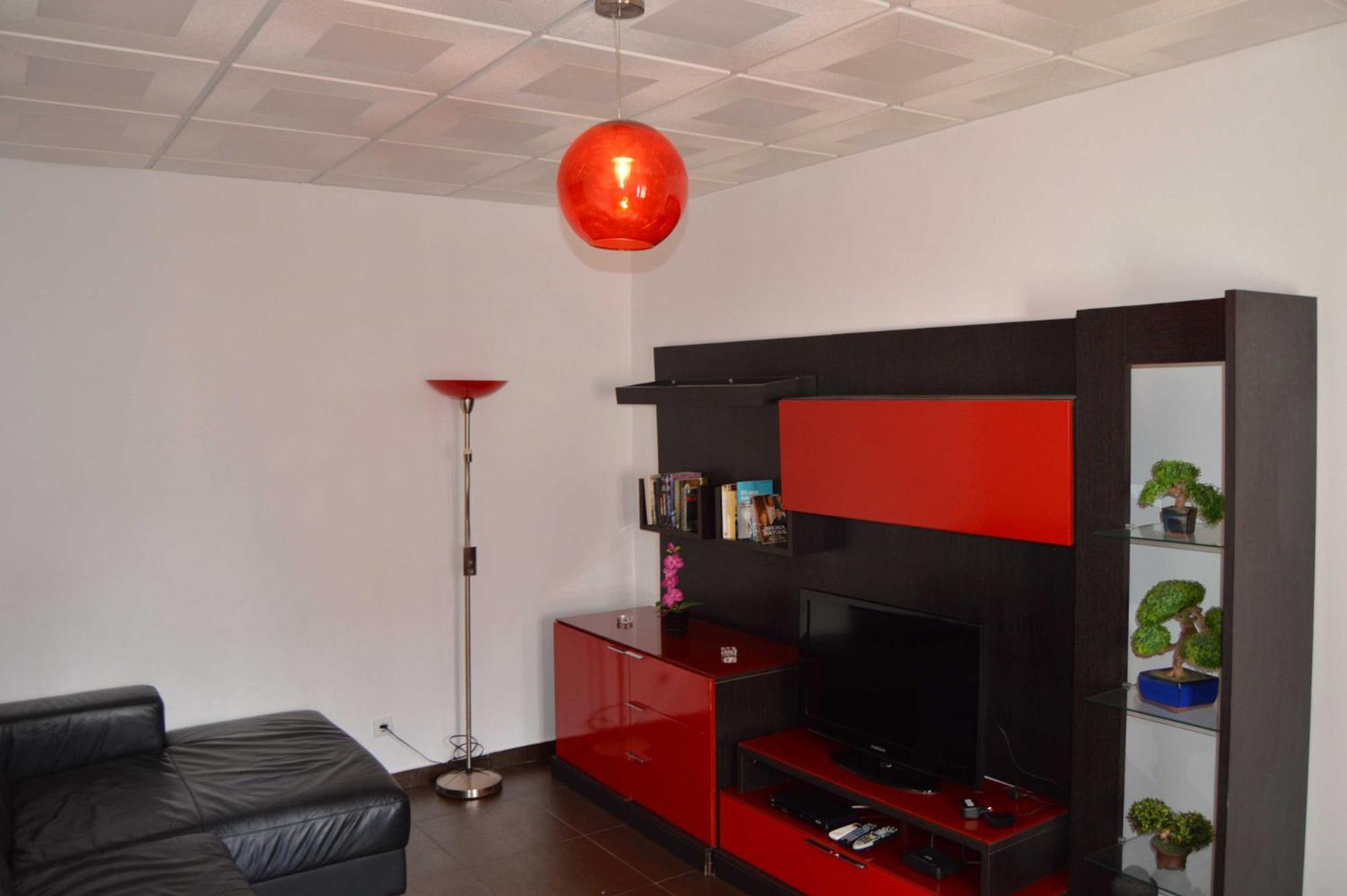 4 Bedrooms  photo 1