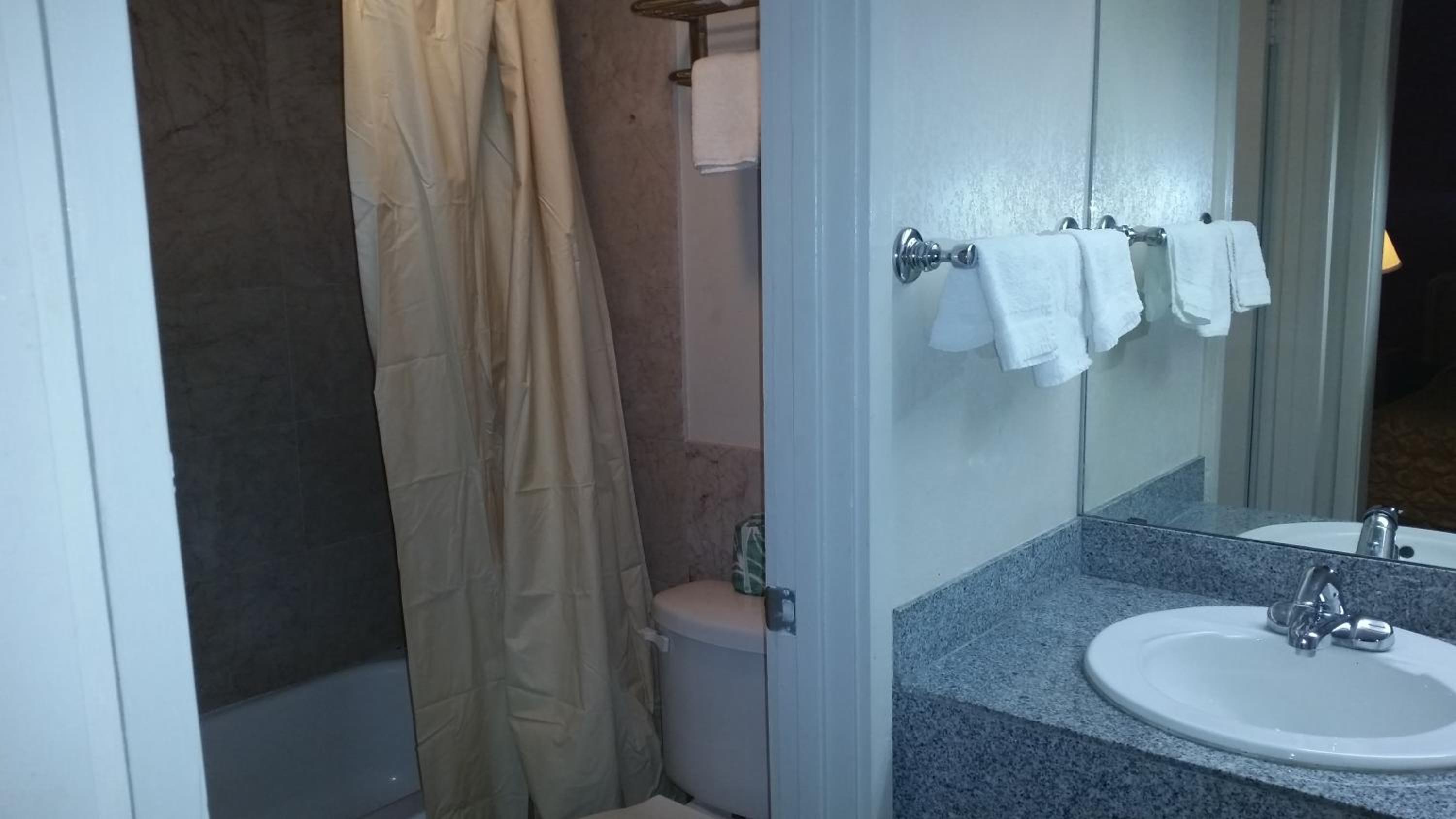Family Suite - Photo 2