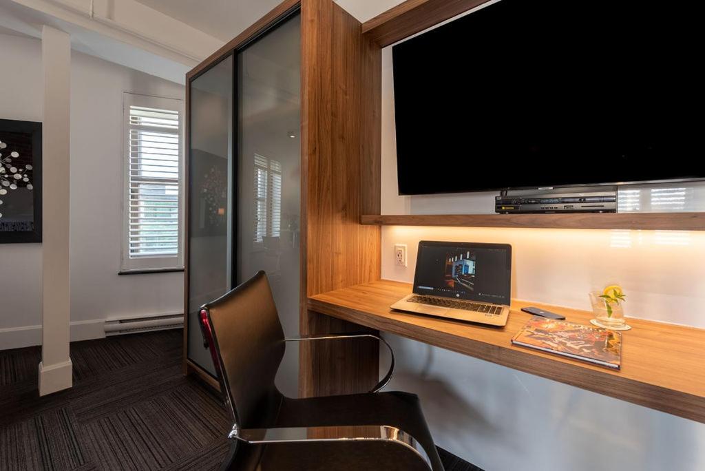 King Suite - Photo 5