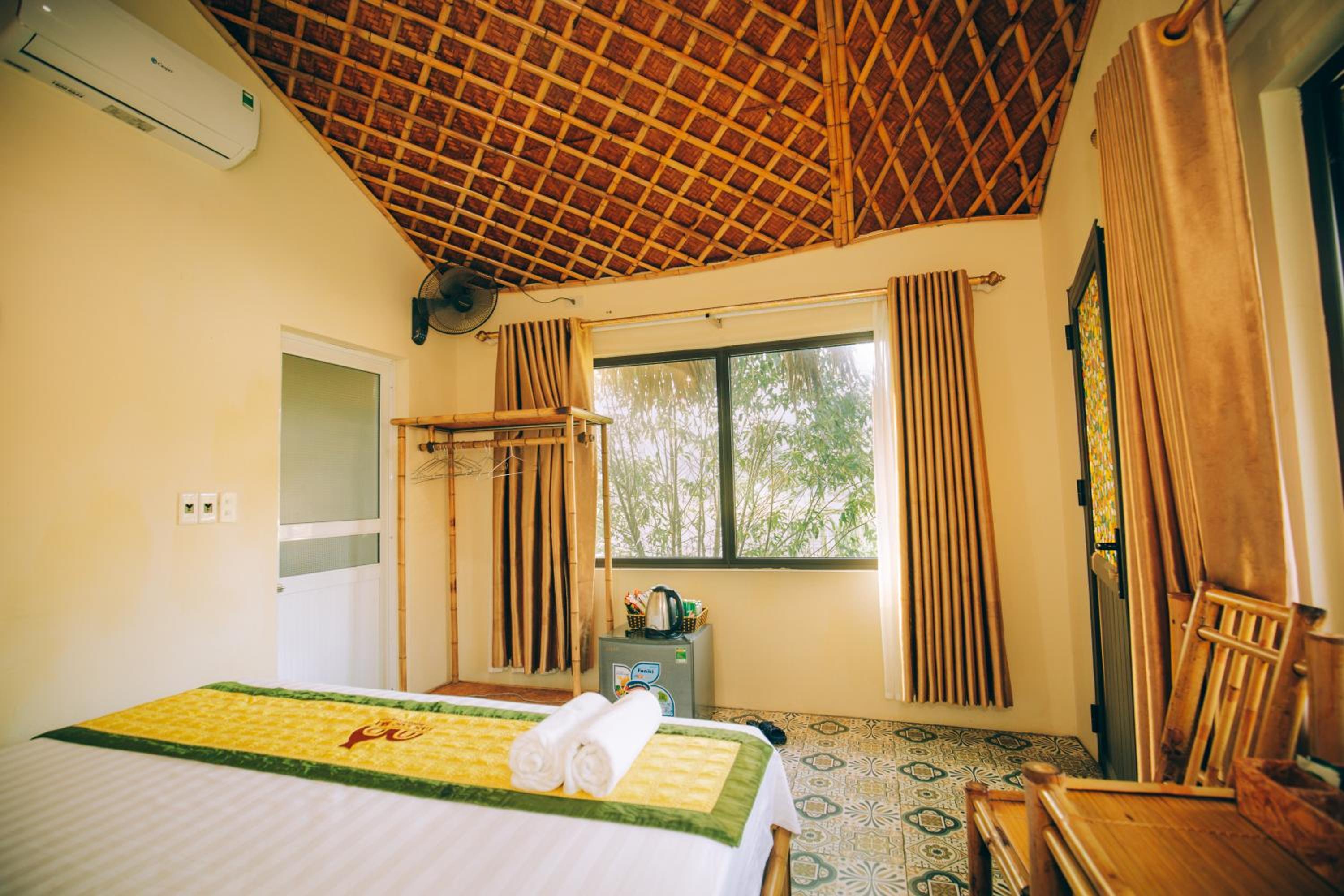 King Room with Garden View - Photo 5