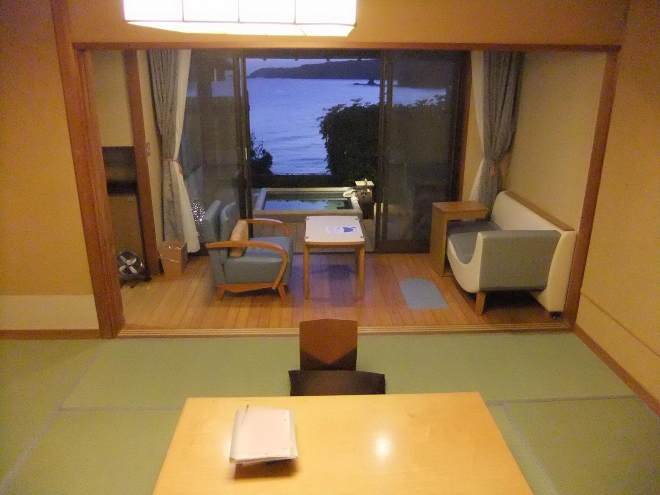 Corner Room with Private Open-Air Bath(50sqm) - Dining Room Dinner Included photo 3