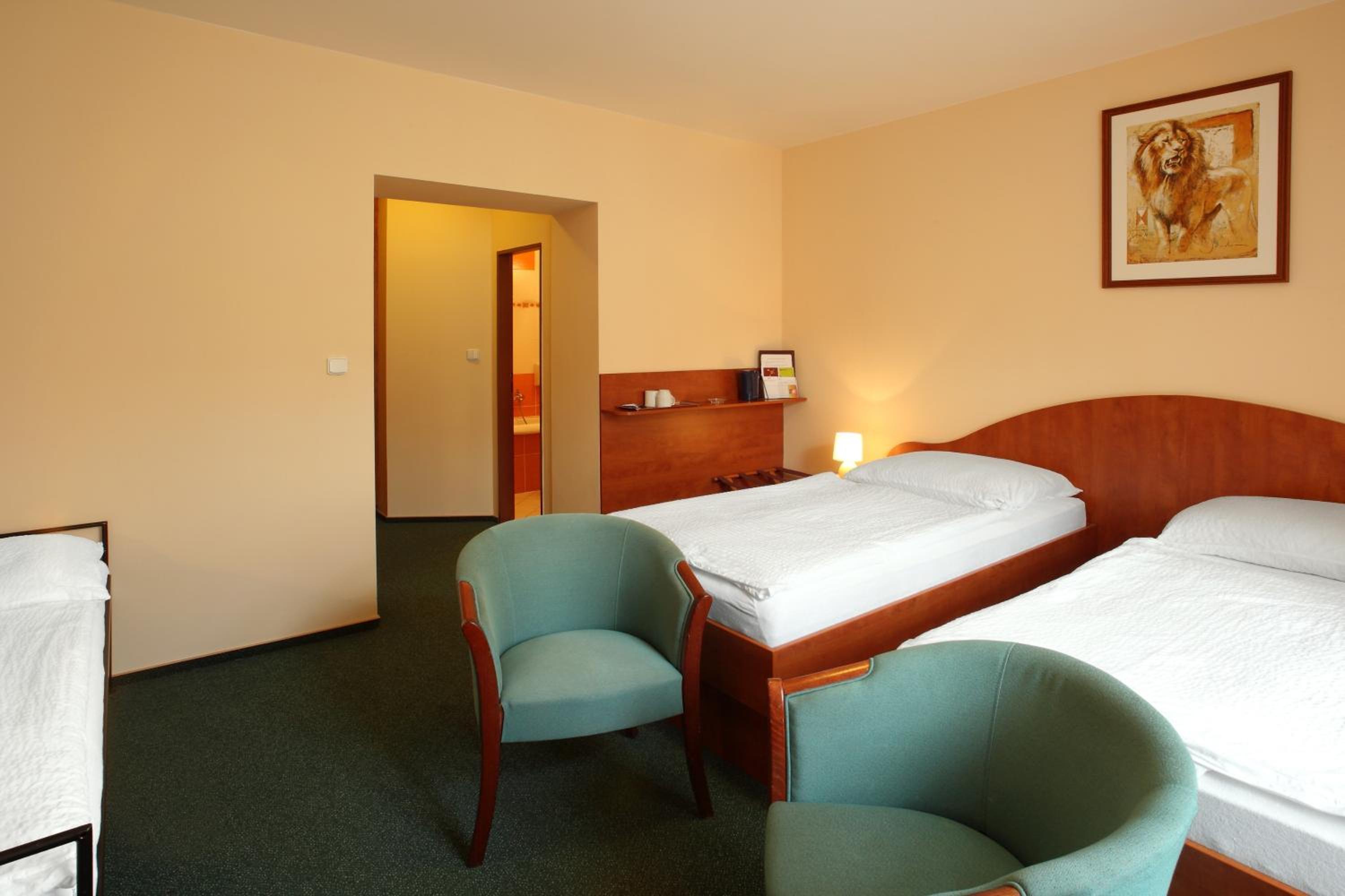 Superior Triple Room - Photo 4