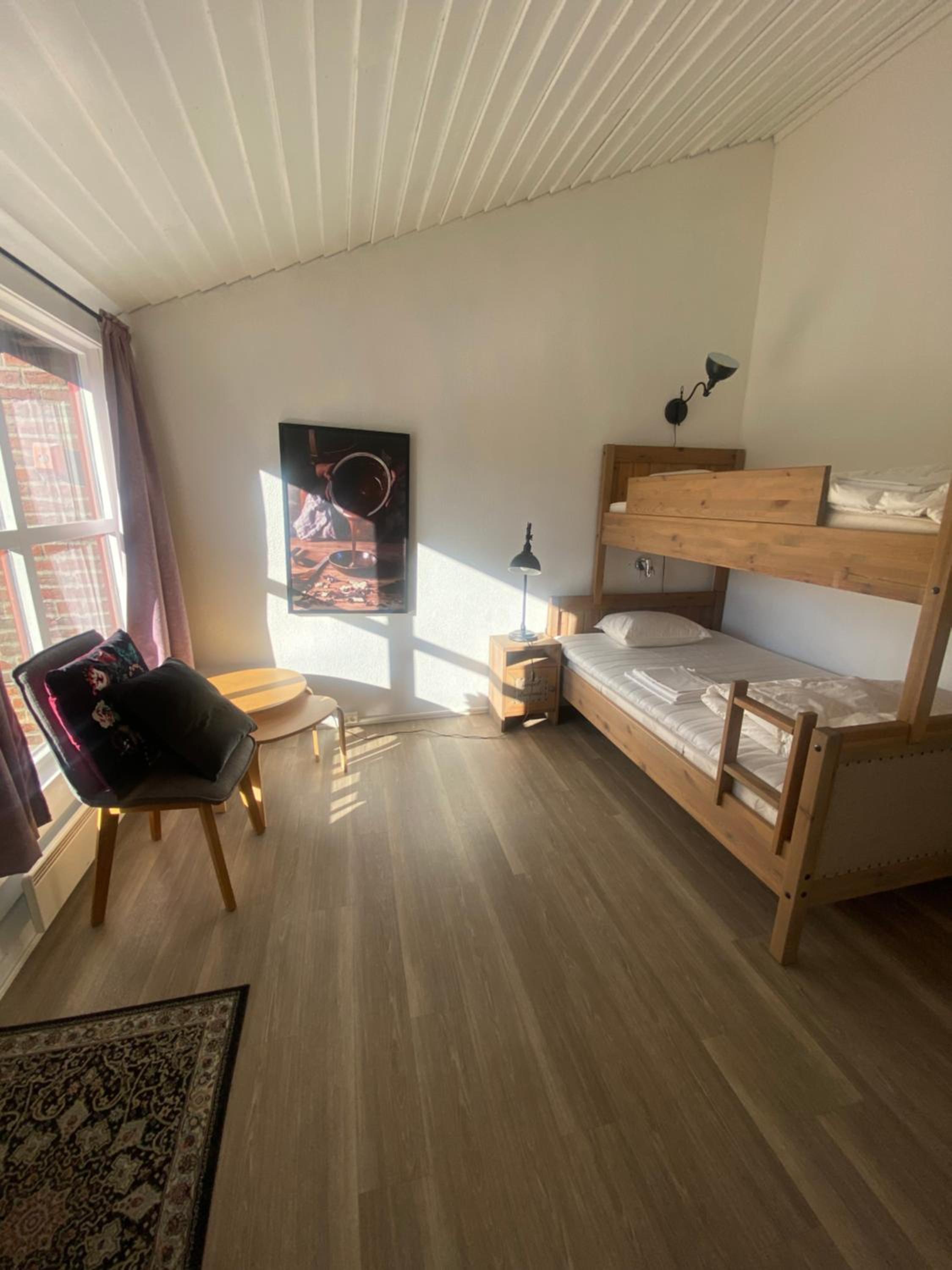 Deluxe Double Room (2 Adults + 1 Child) photo 1