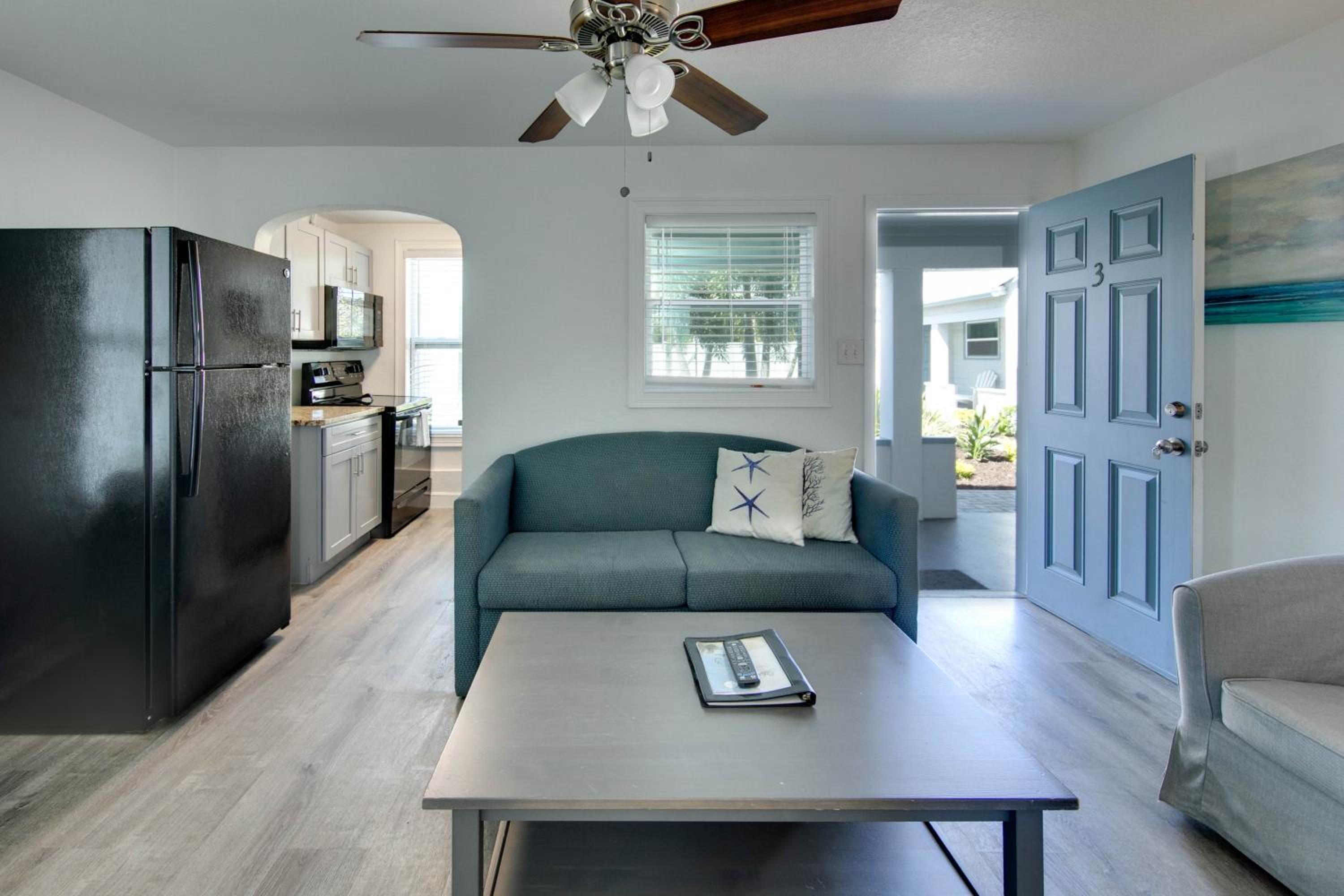 One-Bedroom Apartment