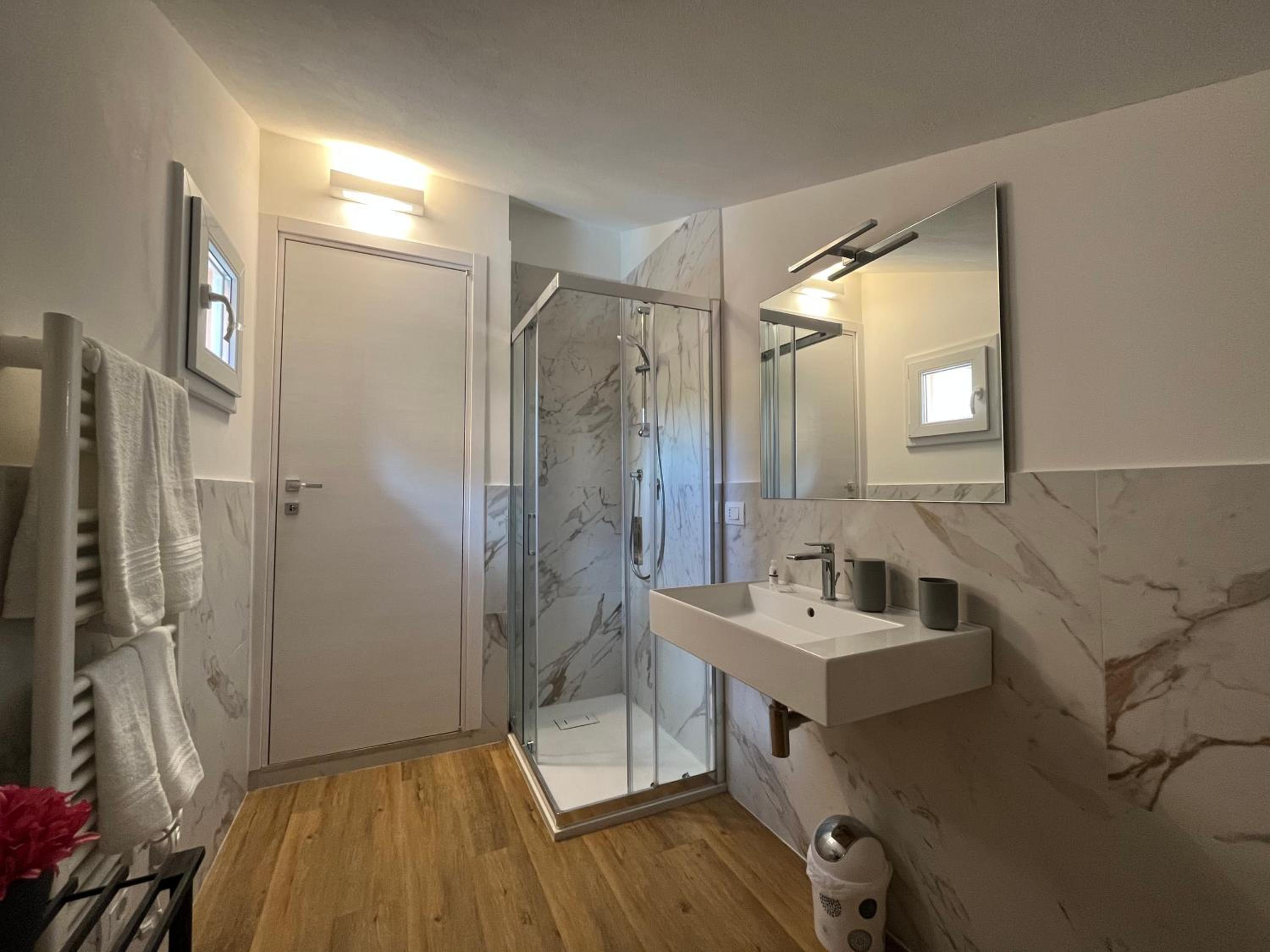 Deluxe Double Room - Photo 2