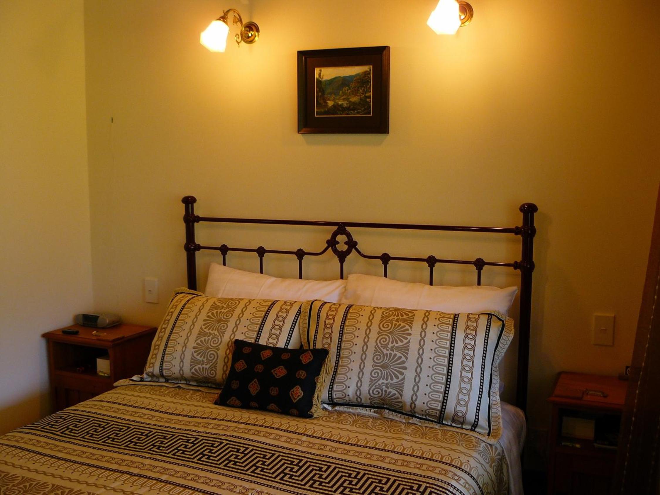 Queen Room photo 3