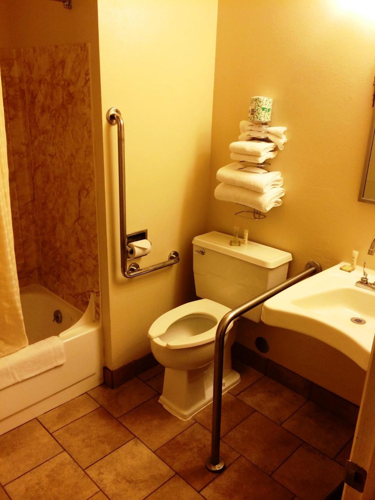 Queen Room - Disability Access/Non-Smoking - Photo 2