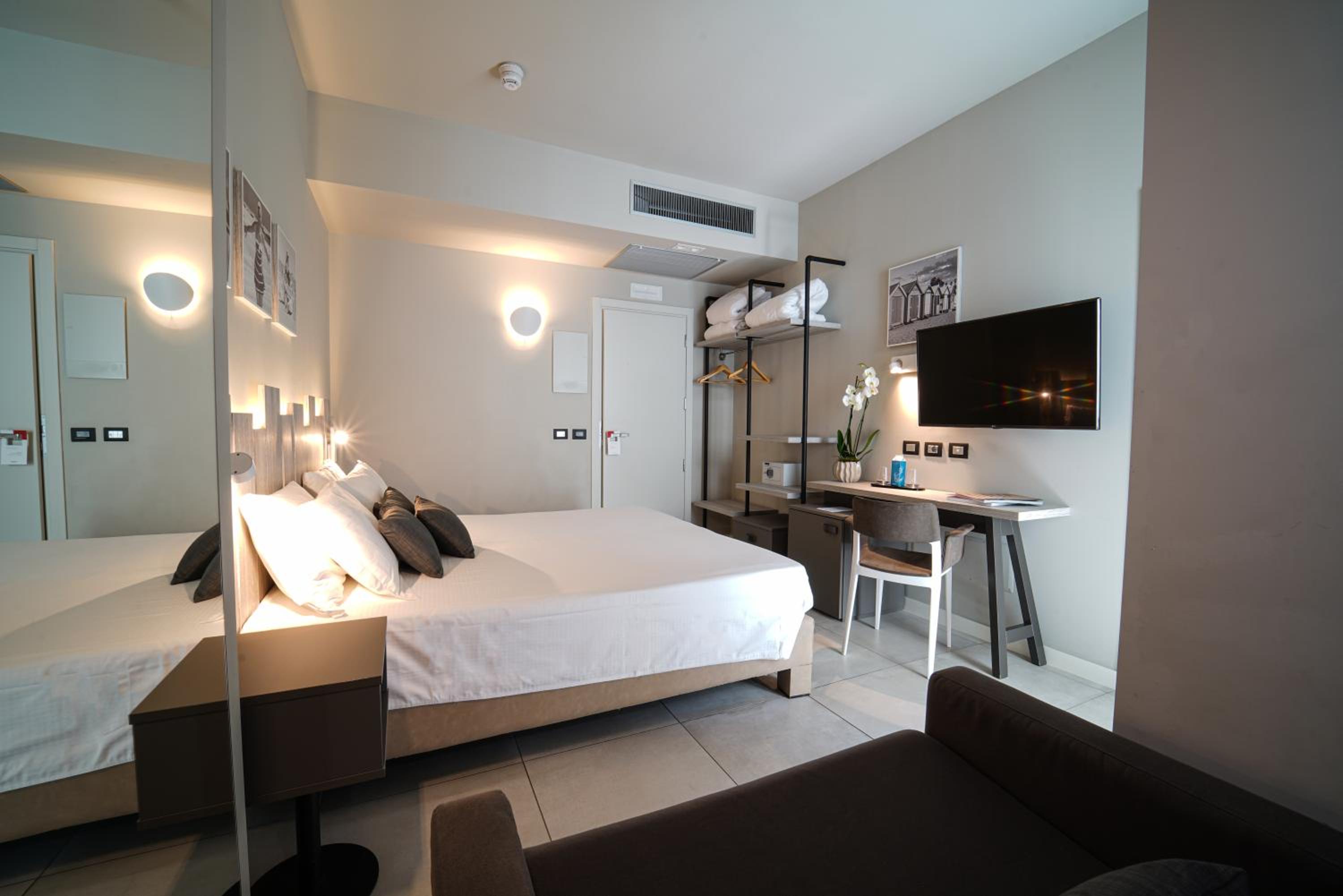Triple Room with Hill View (2 Adults + 1 Child)