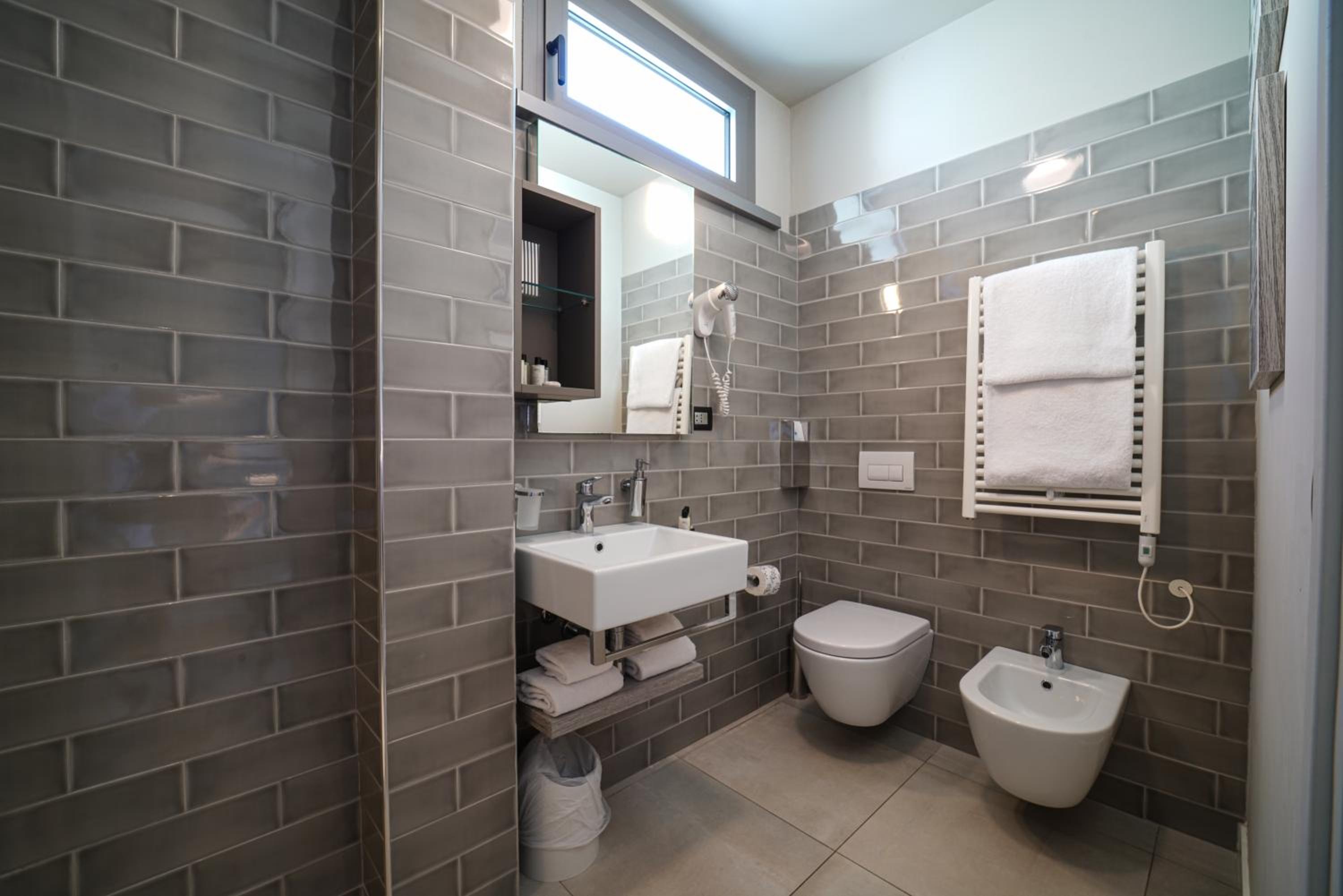 Triple Room with Sea View (2 Adults + 1 Child) photo 3