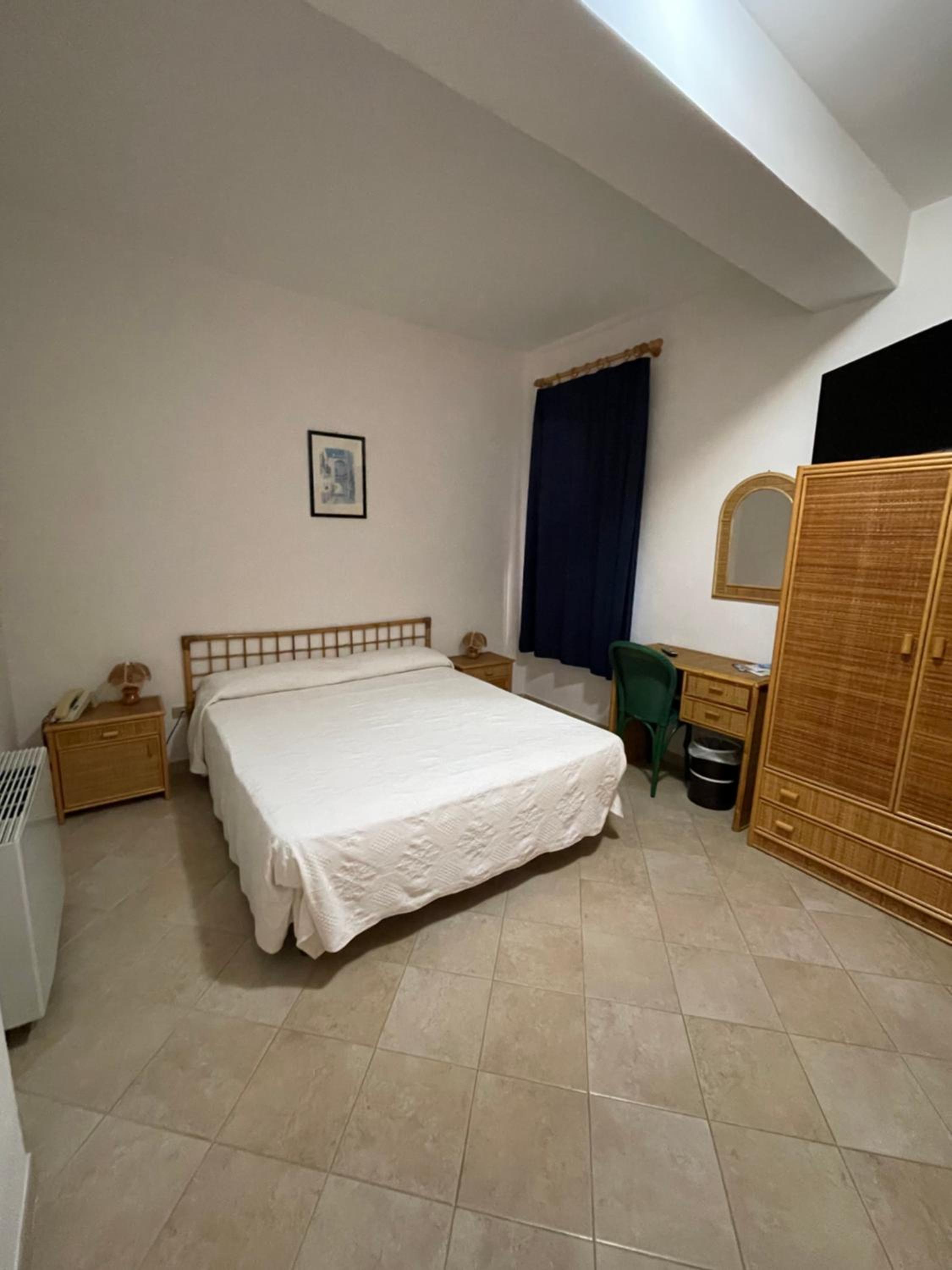 Double or Twin Room photo 1