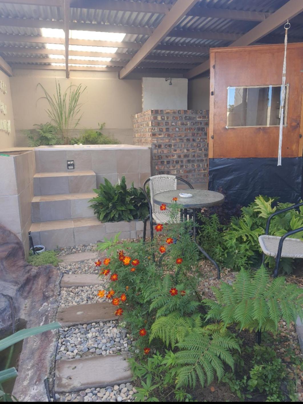 Double Room with Patio - Photo 23