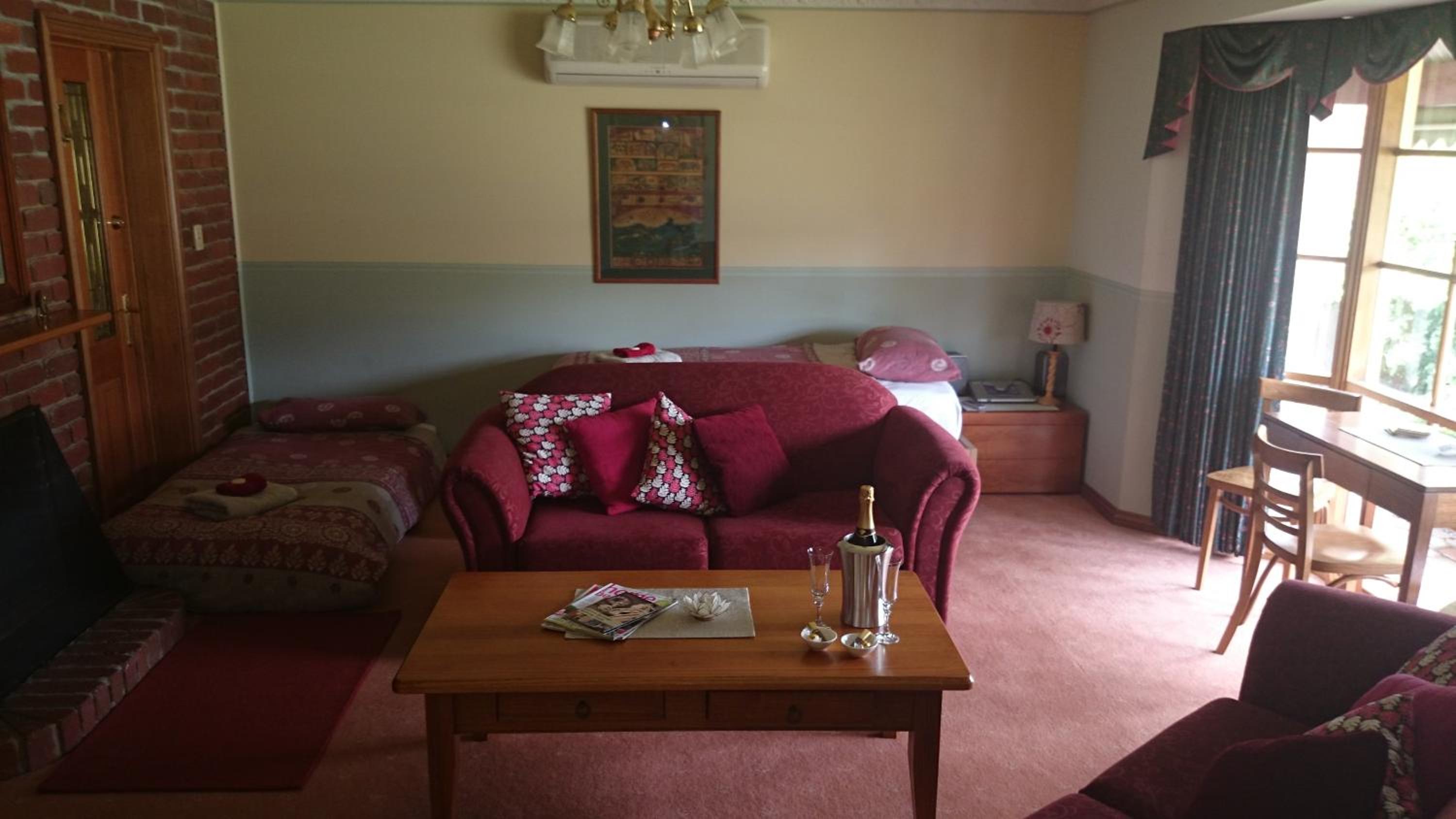 Family Suite with Garden View photo 3