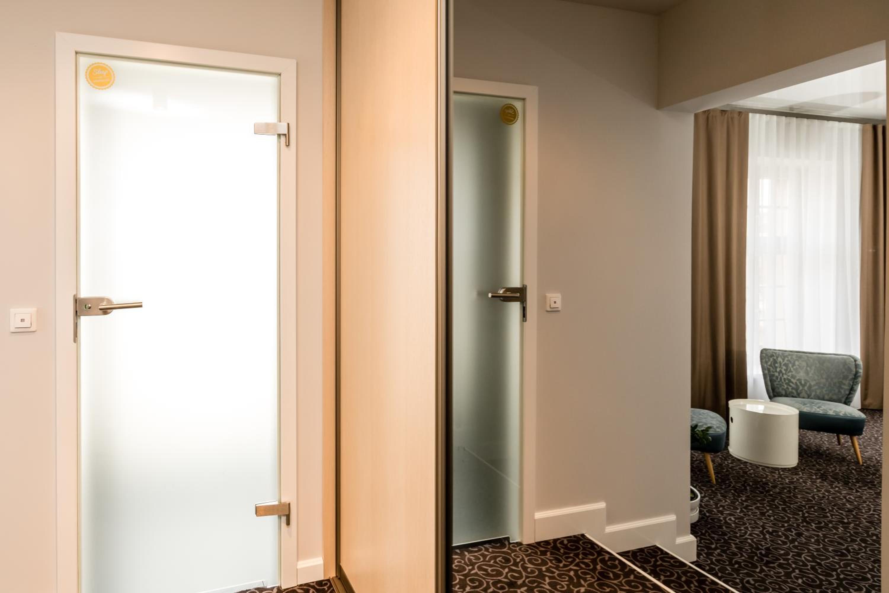 Superior Double or Twin Room - Photo 7