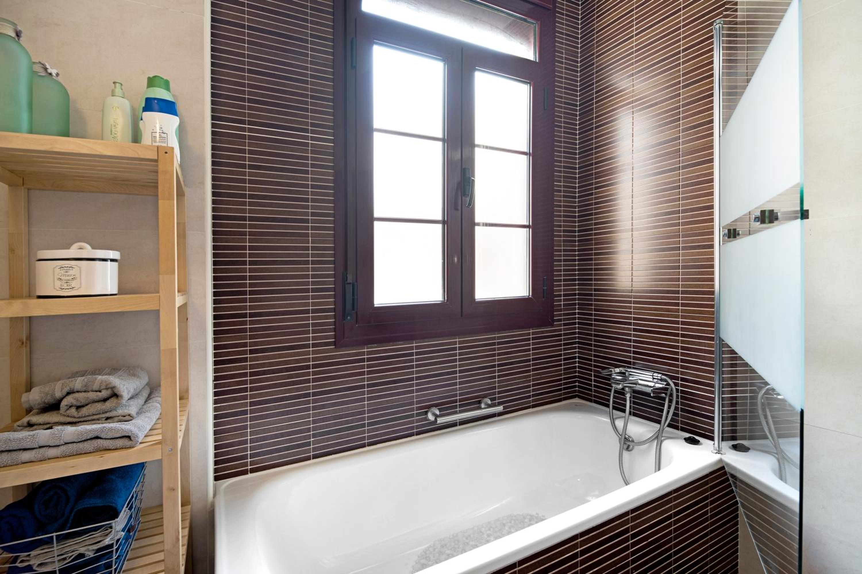 Superior Apartment with City View photo 2
