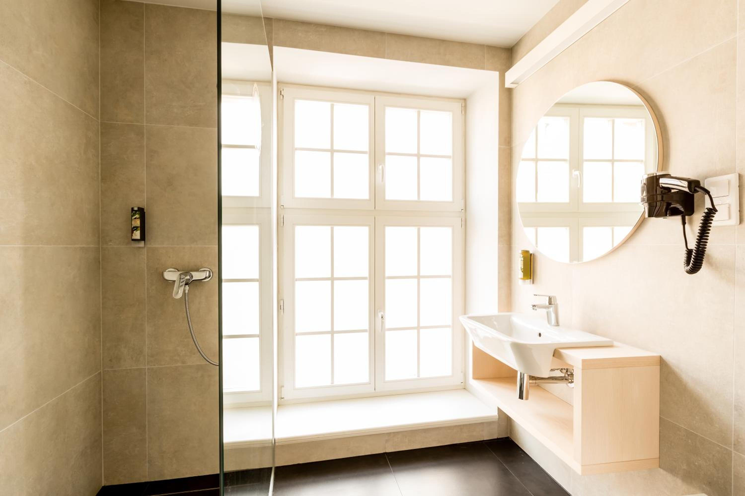 Superior Double or Twin Room - Photo 4