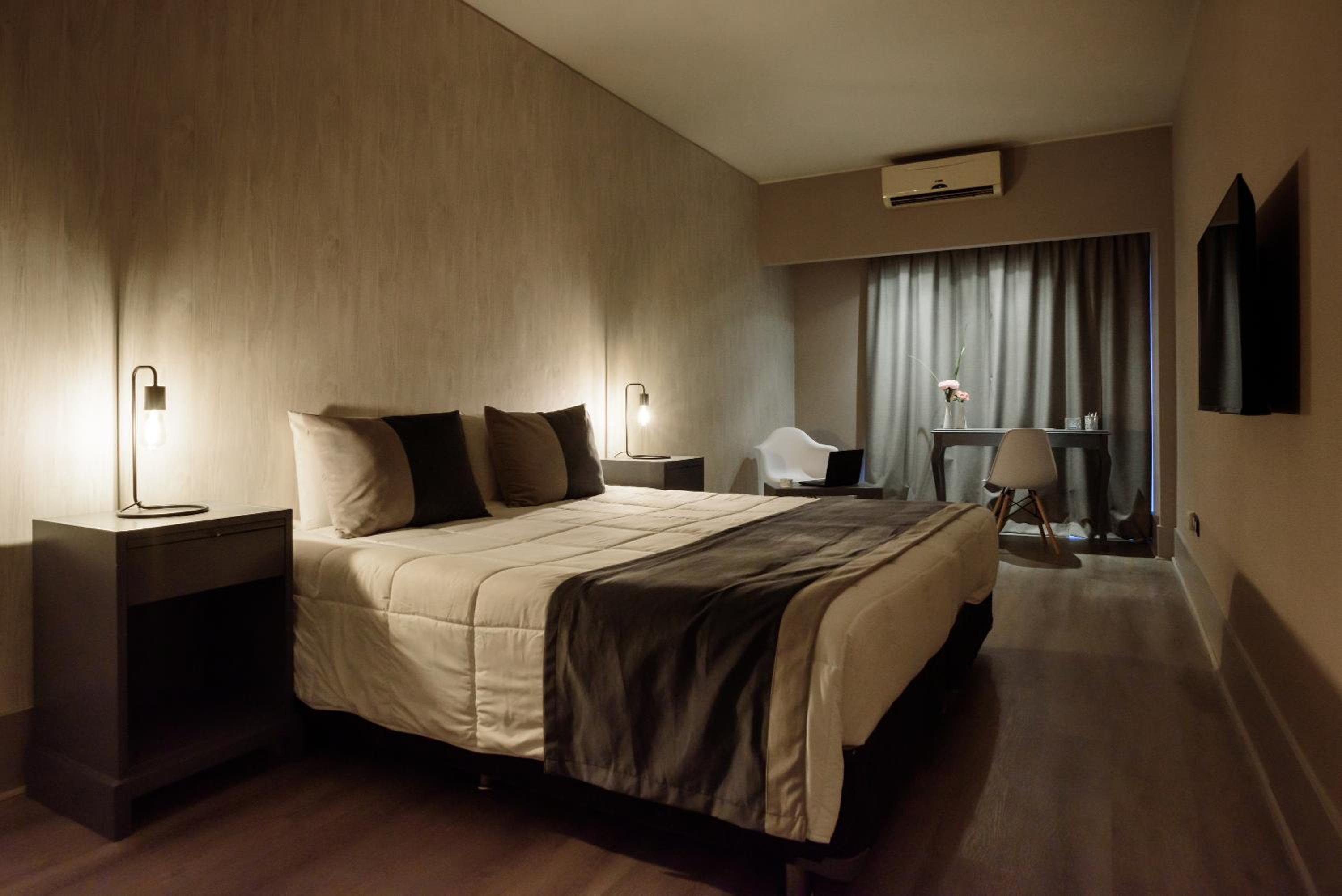Deluxe Double or Twin Room