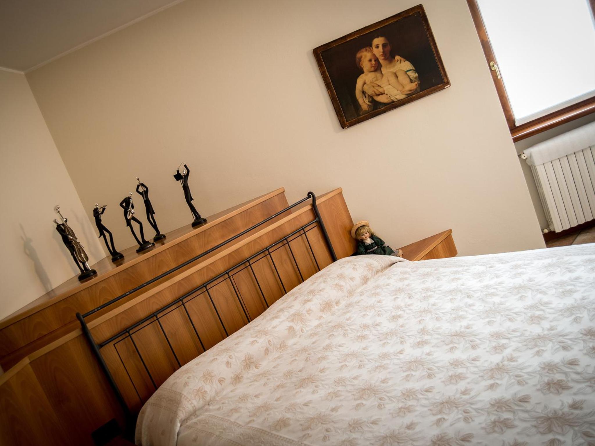 Deluxe Room - Photo 2