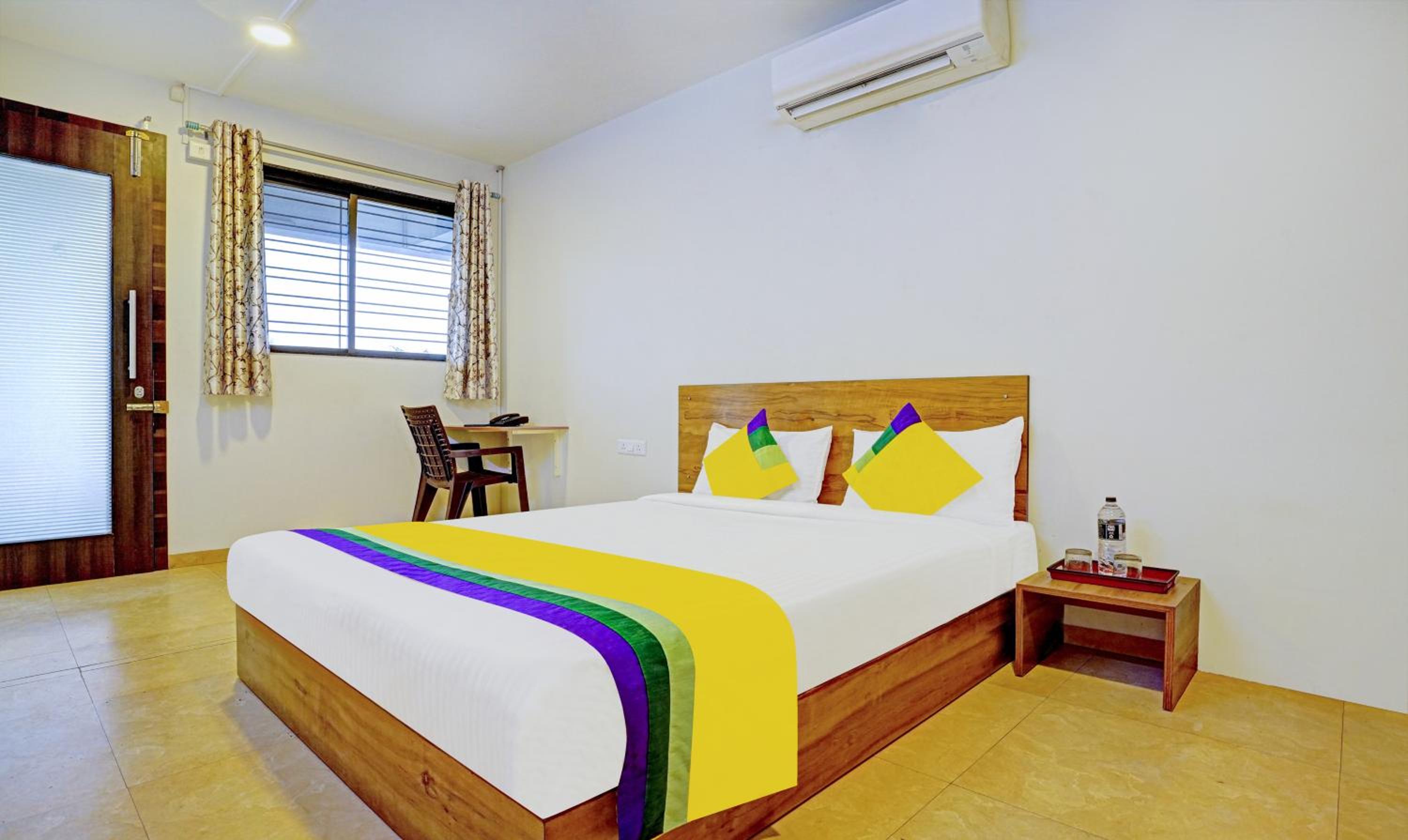 Standard Room - Photo 1
