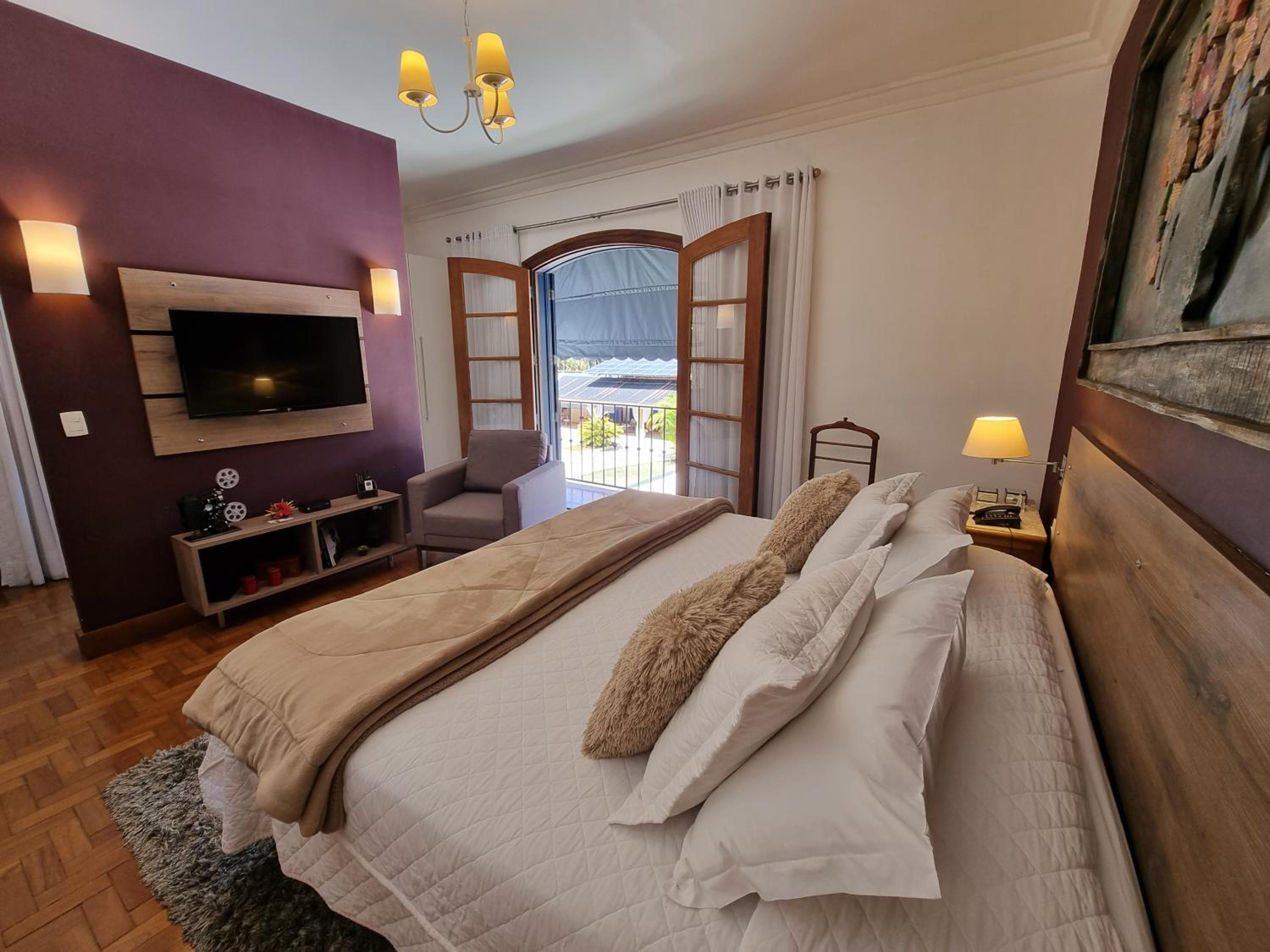 Deluxe Suite photo 2