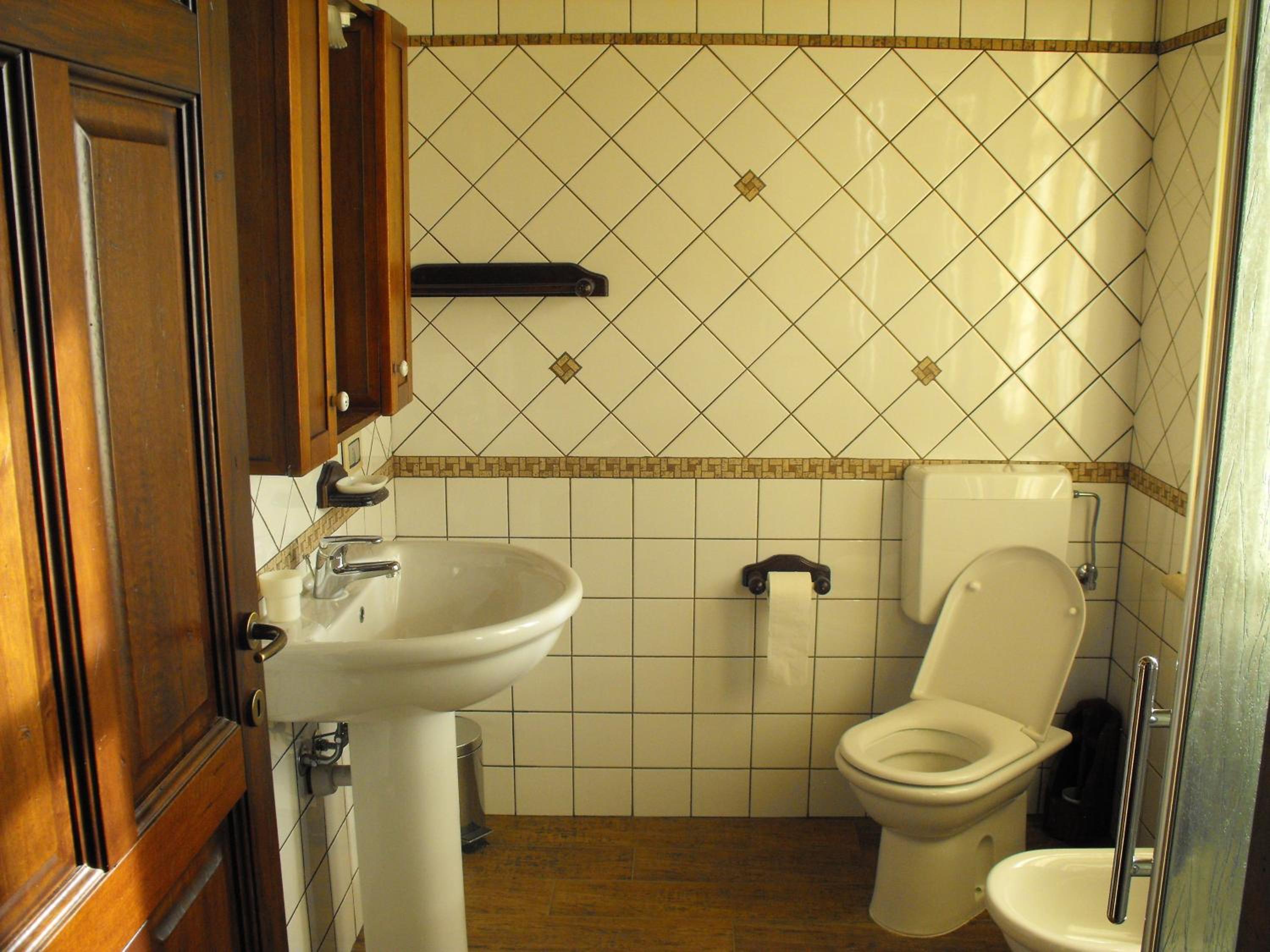 Double Room With Extra Bed photo 2