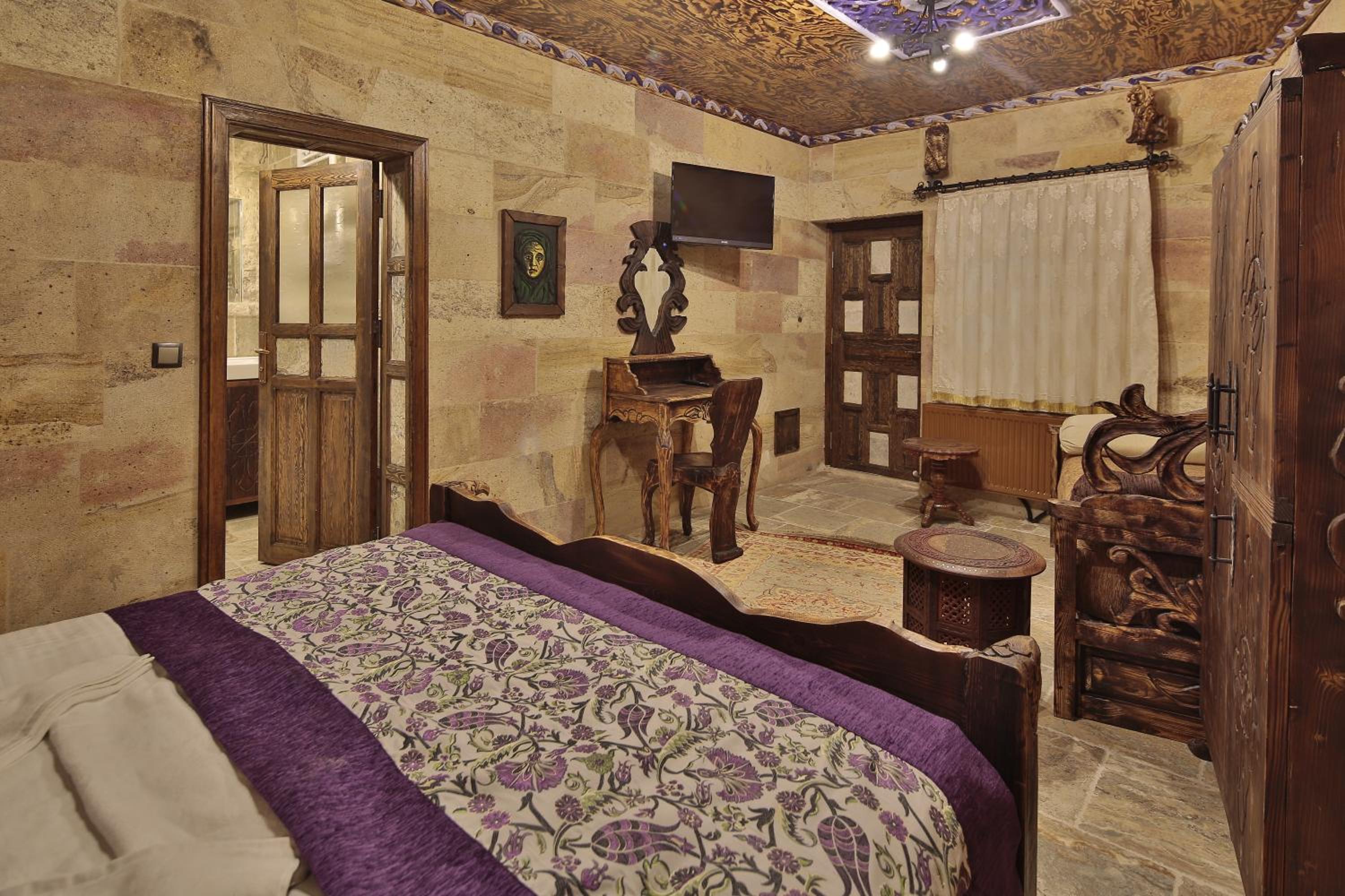 Suite - Photo 9