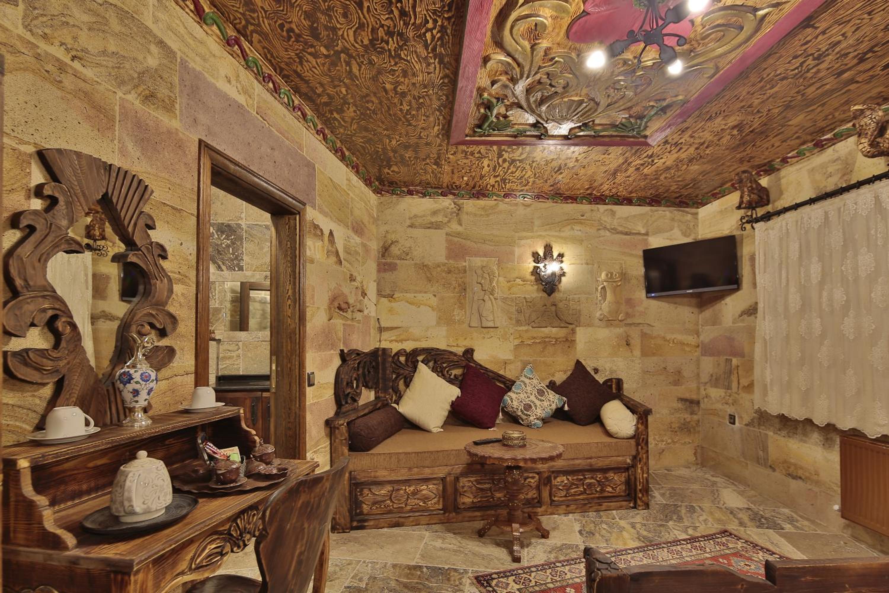 Suite - Photo 6