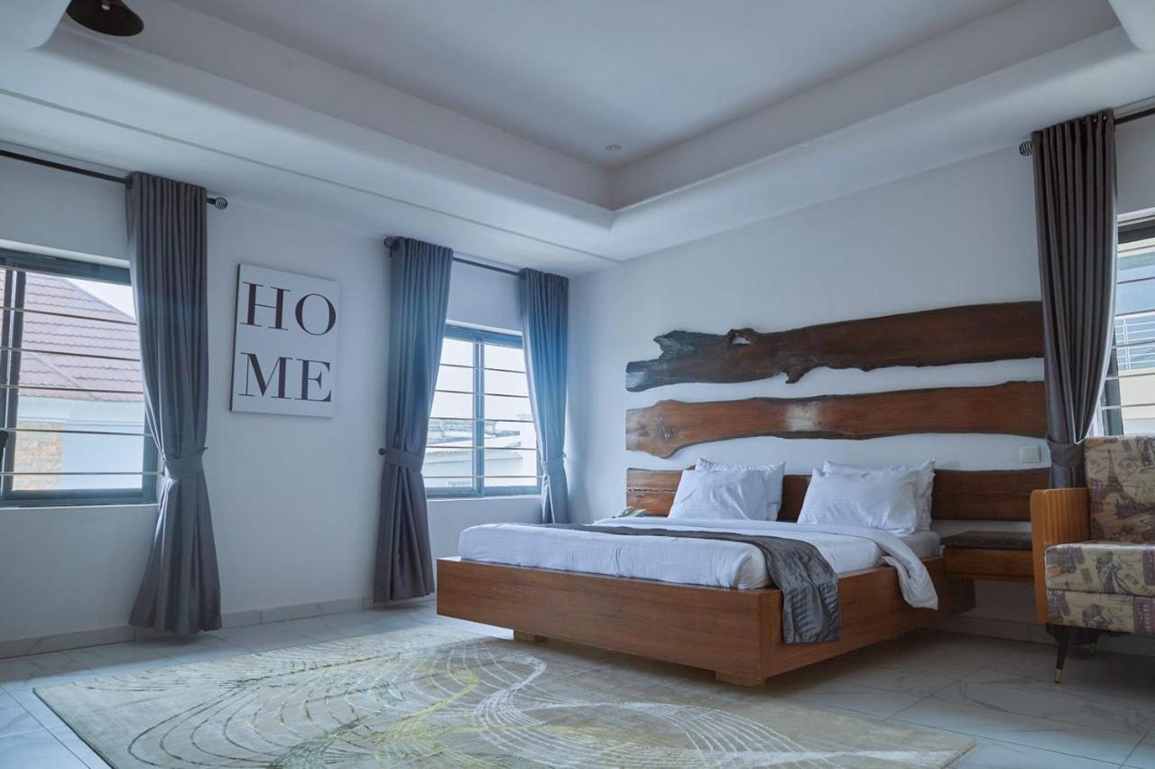 Large Single Room photo 2