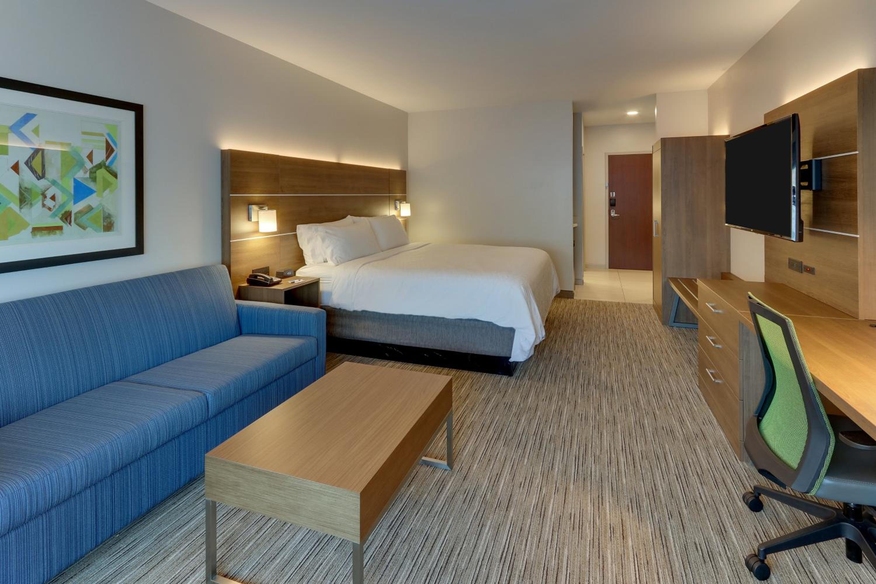 Suite - Hearing Accessible - Non-Smoking - Photo 8