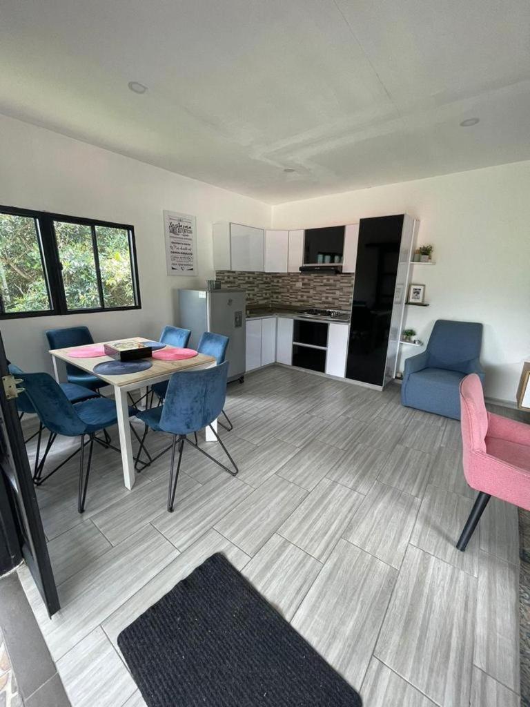 Three-Bedroom House photo 3