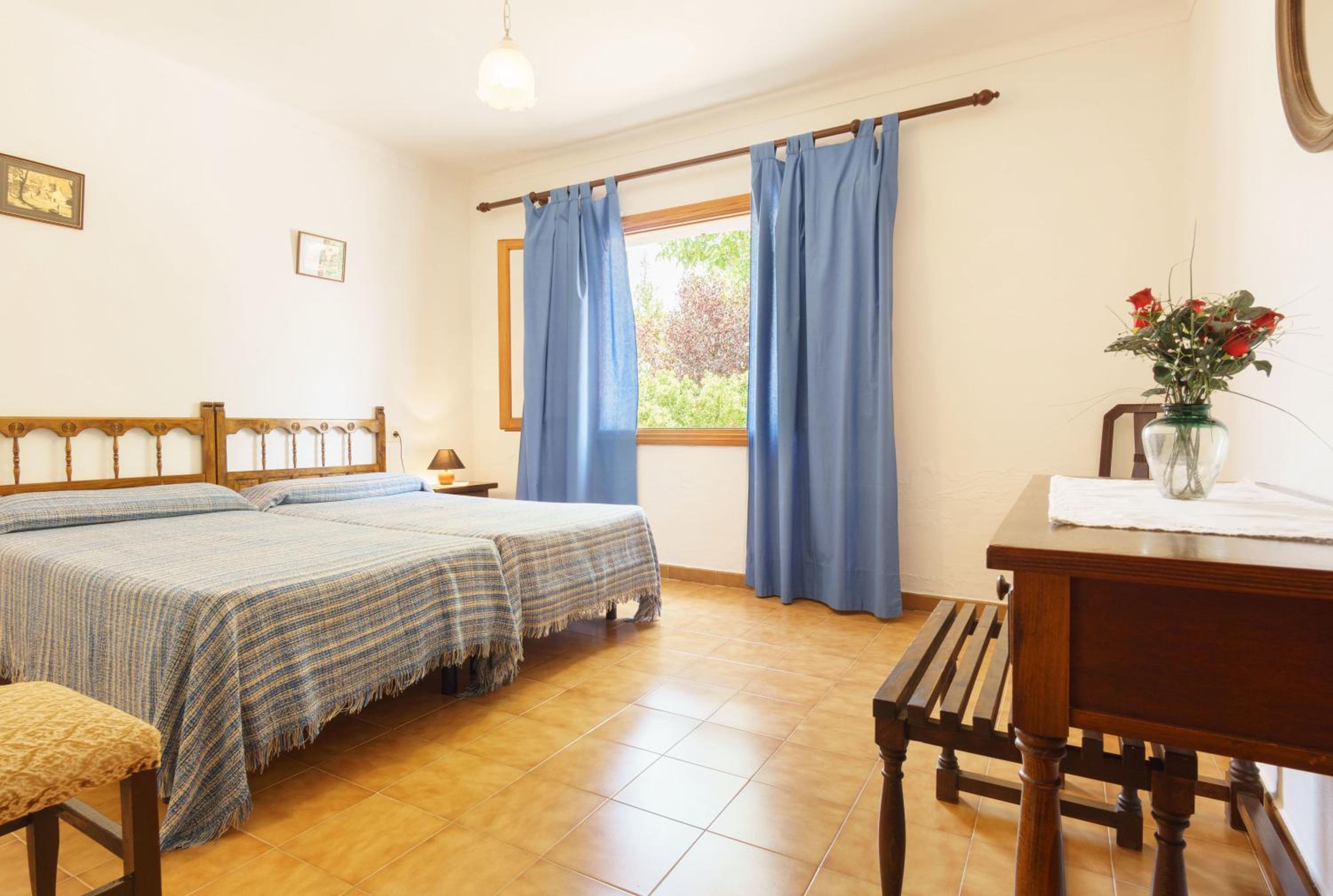 Villa de Tres Habitaciones