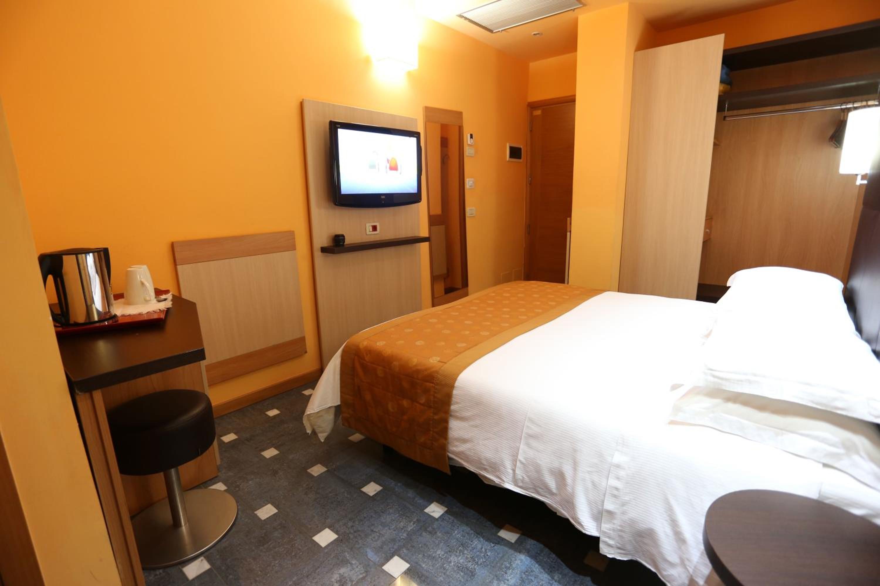 Family Junior Suite - Photo 1