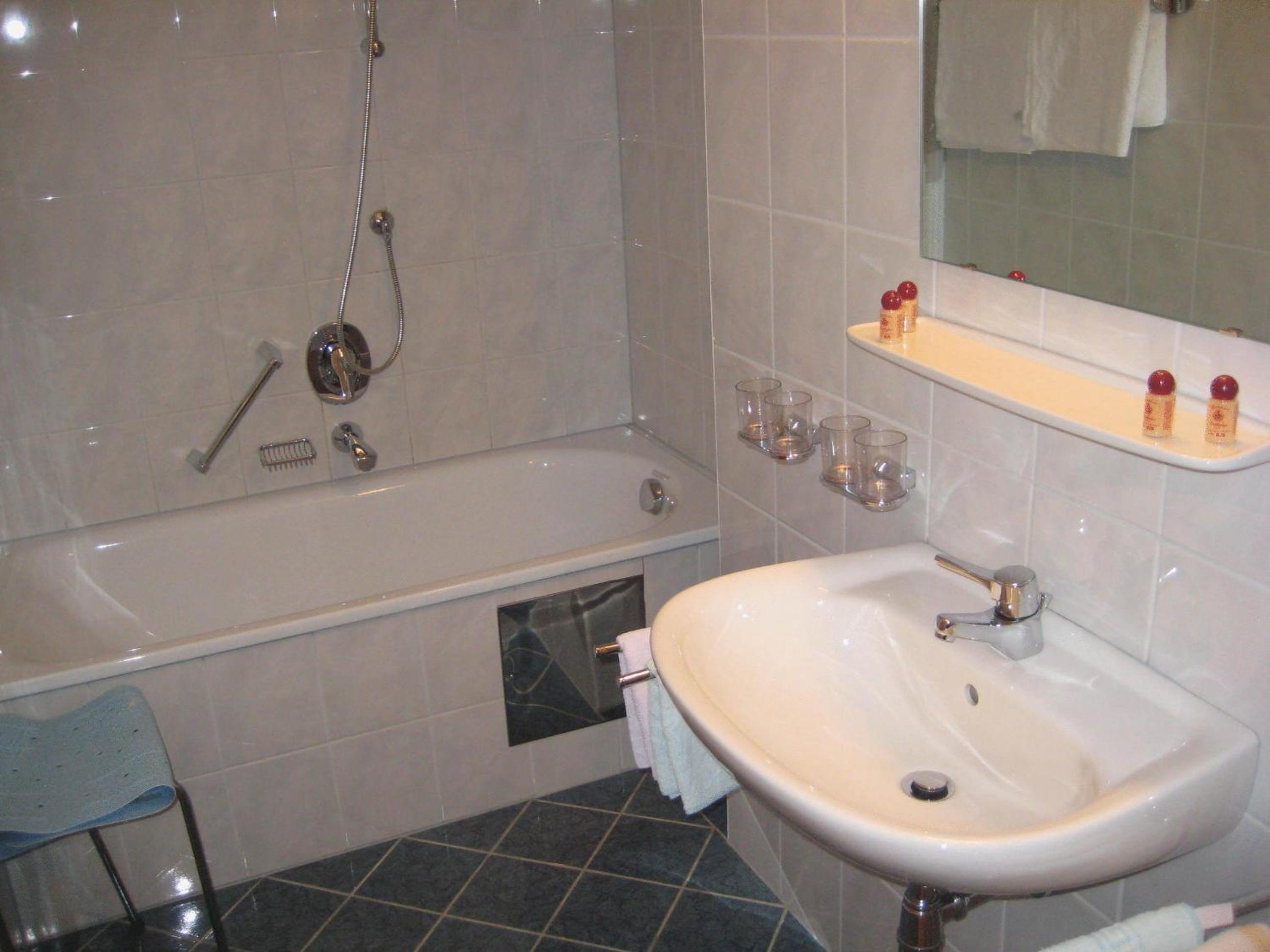 Quadruple Room - Photo 4