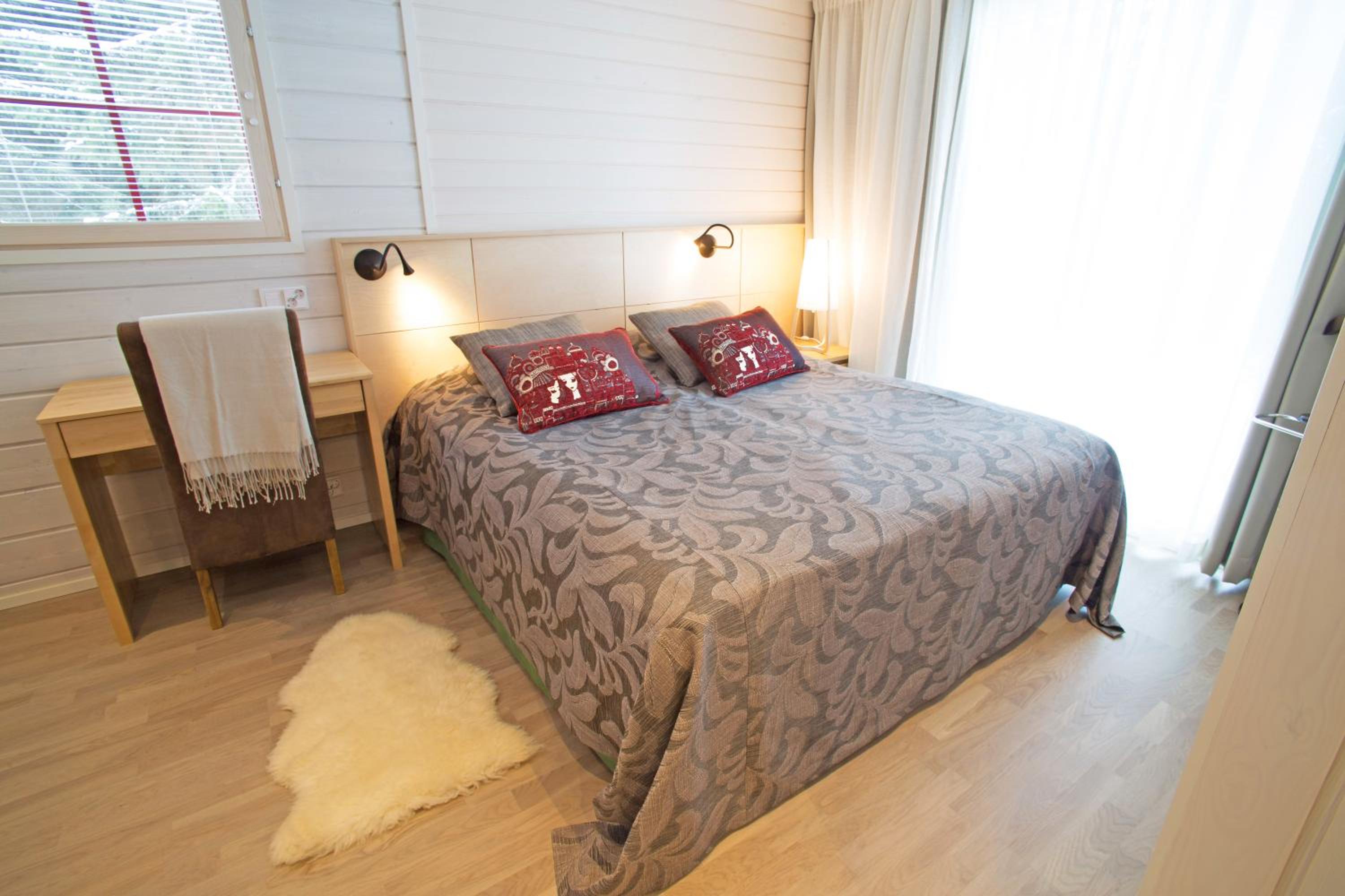 Three-Bedroom Apartment with Sauna