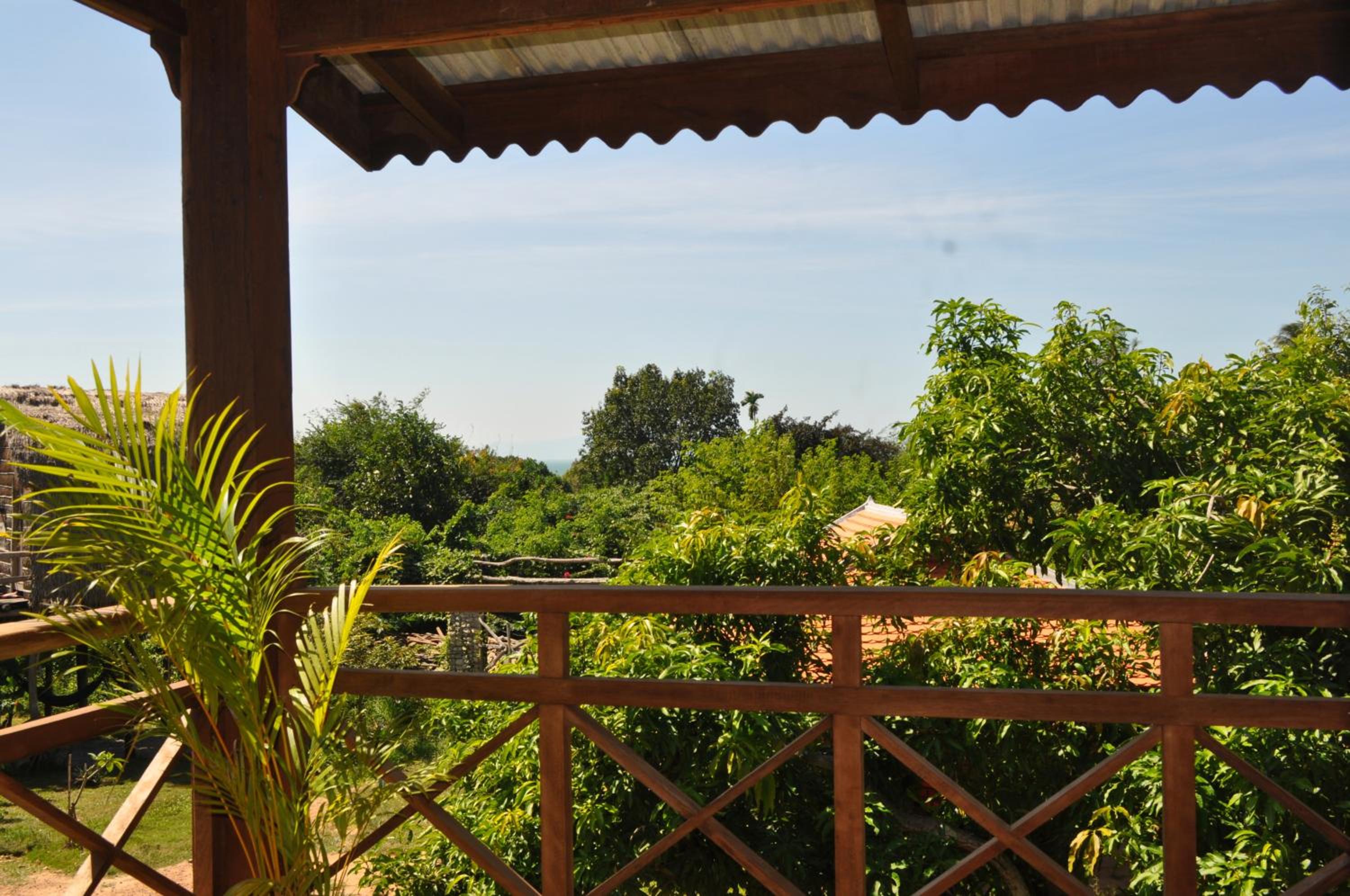 King Room with Balcony - Photo 16