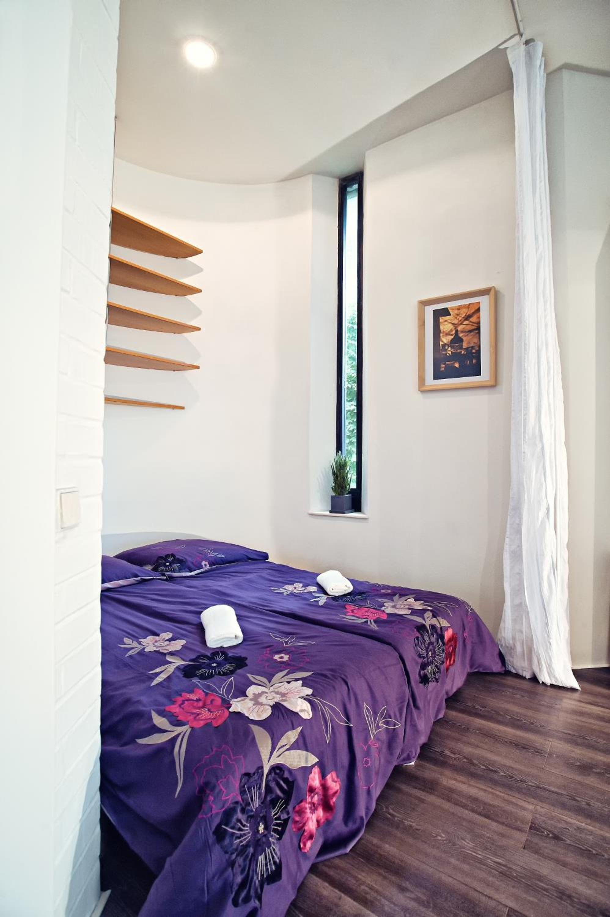 Apartment with Garden View - Photo 17
