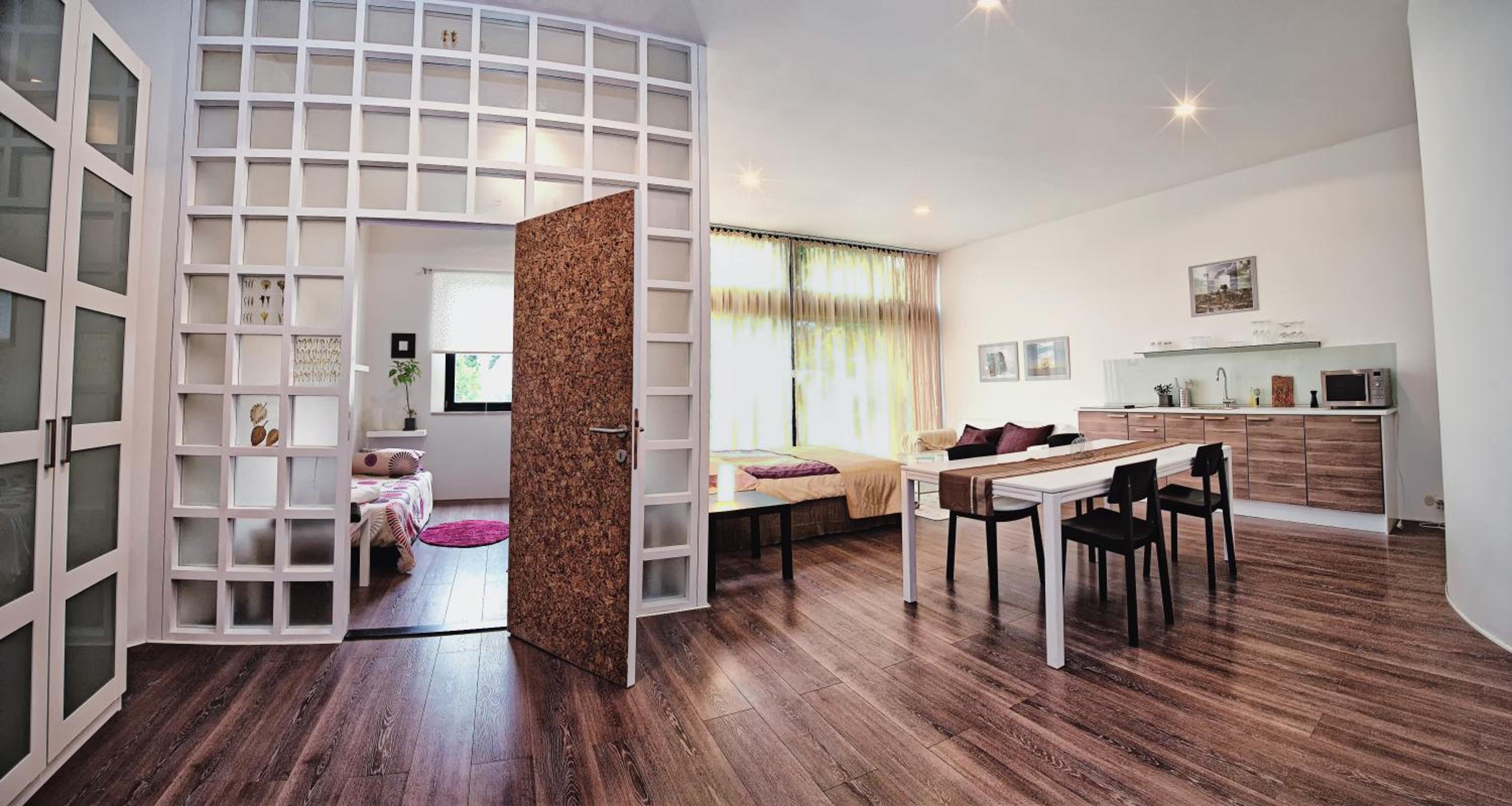 Apartment with Garden View - Photo 20