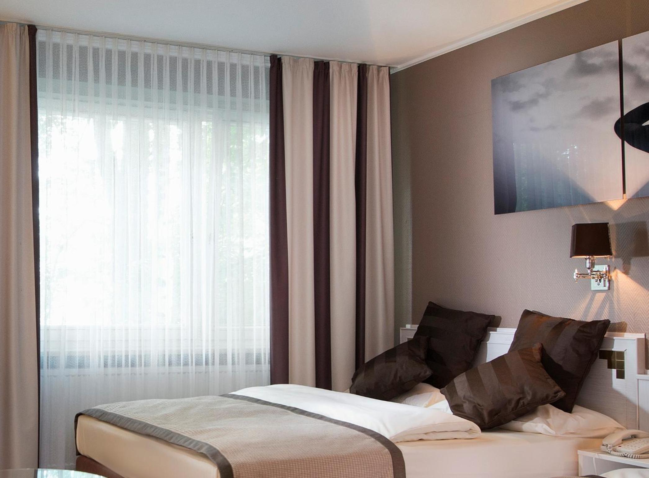 Standard Double Room - Photo 4