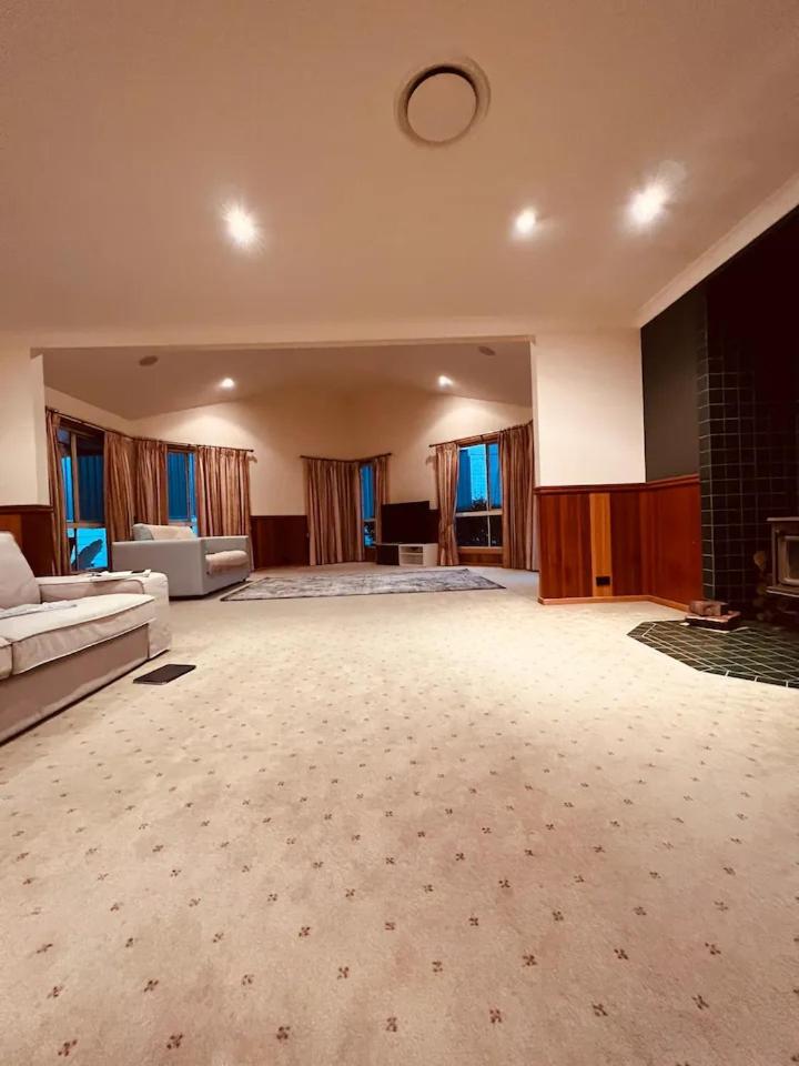 Villa photo 1