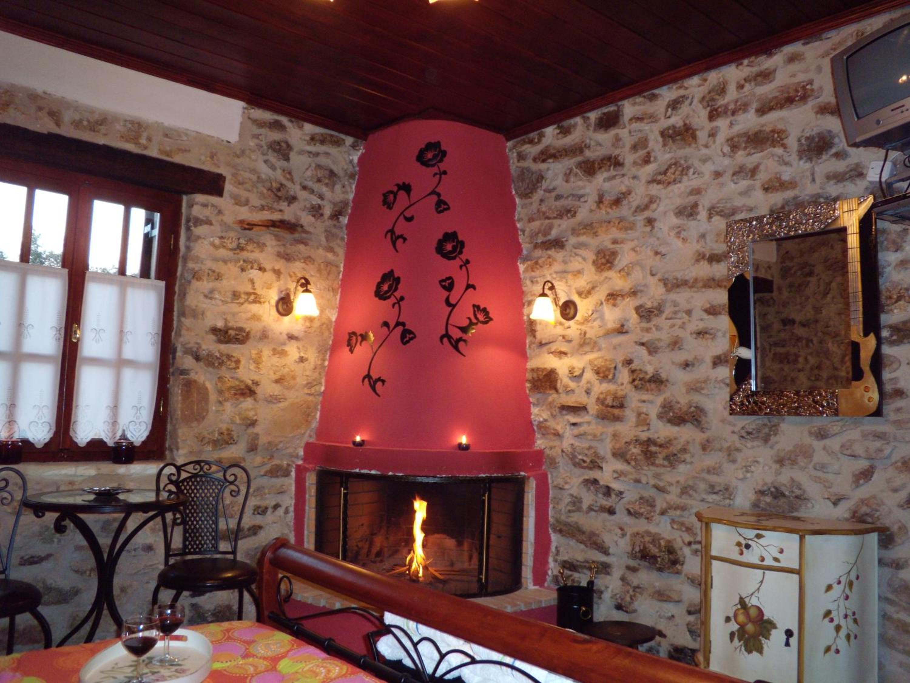 Economy Double Room with Fireplace photo 1