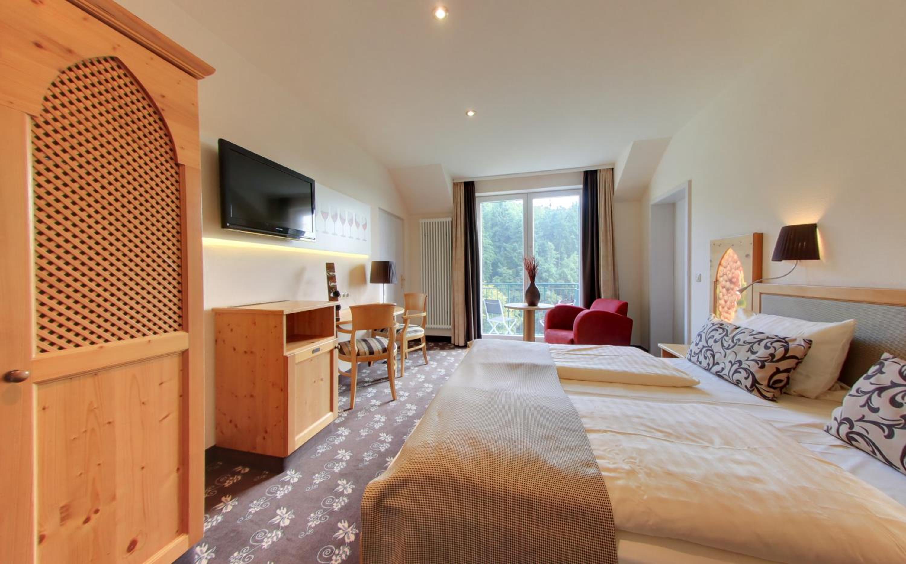 Comfort Double Room with Balcony - Photo 5