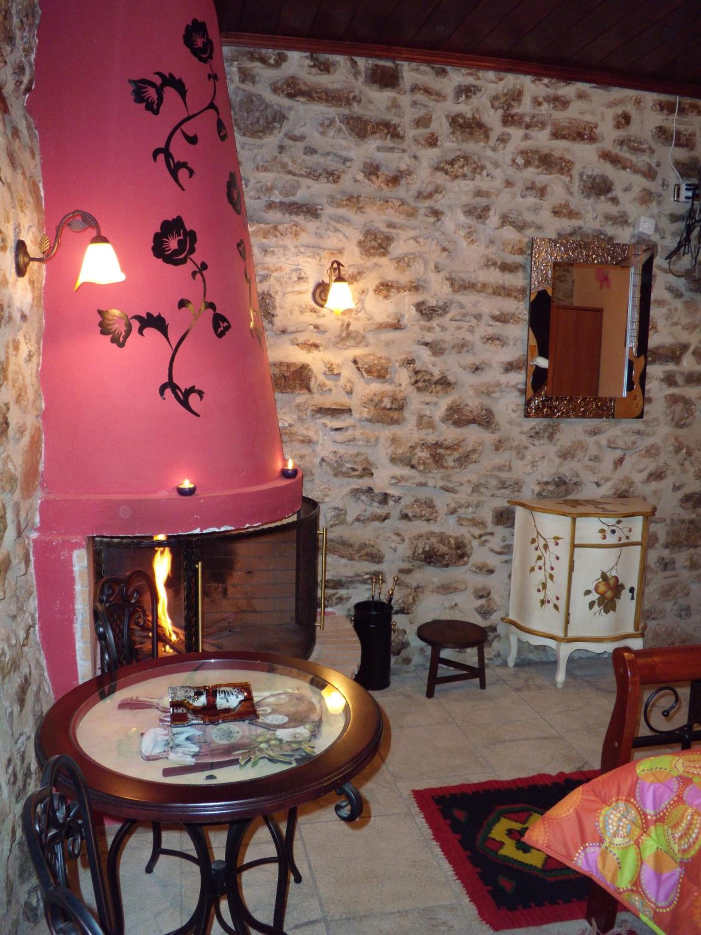 Economy Double Room with Fireplace photo 3