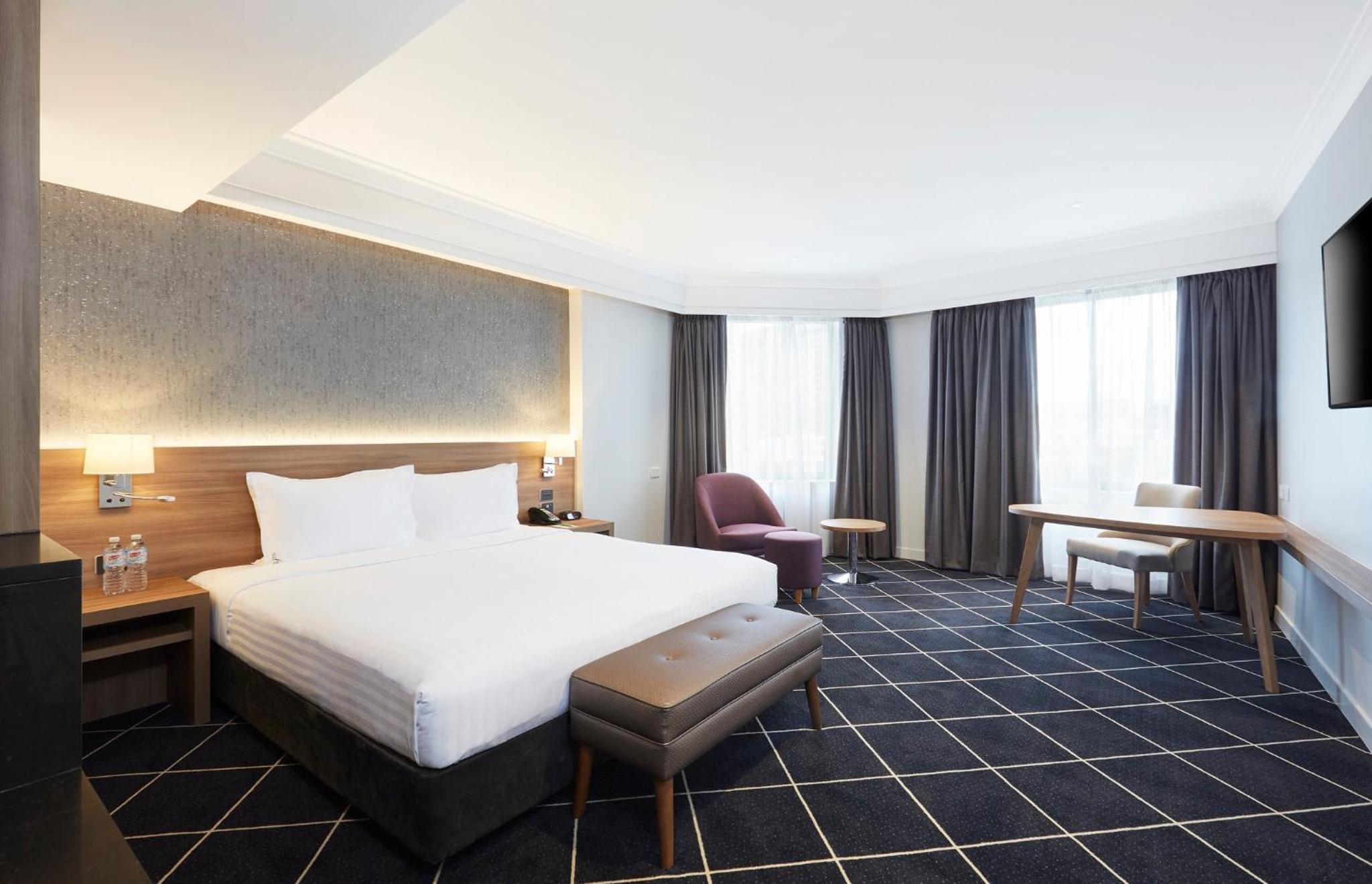 Deluxe Suite - Photo 9