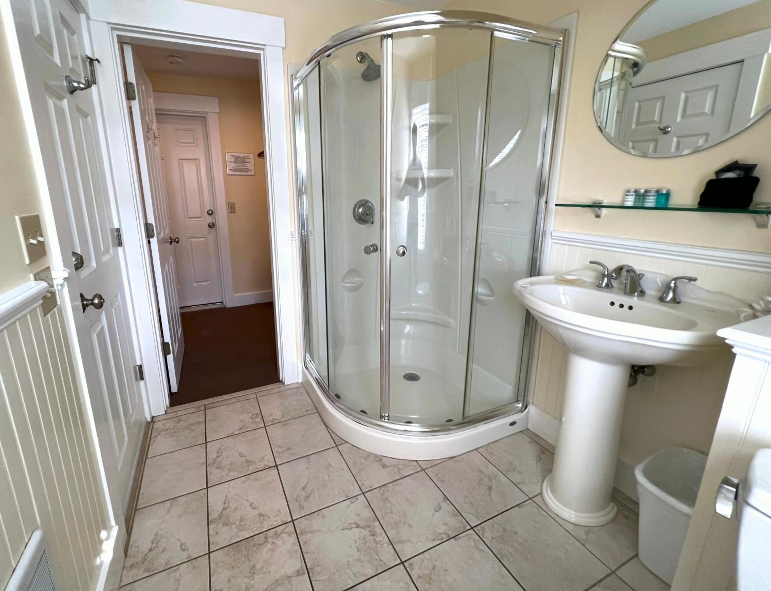 Double Room with Two Double Beds and Fireplace photo 3