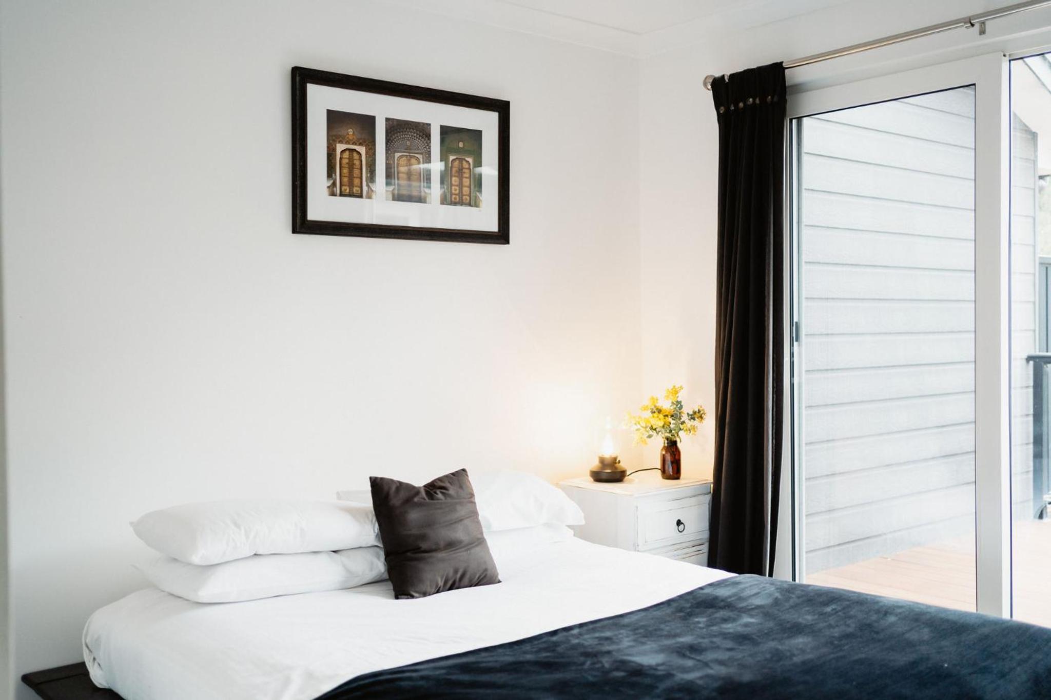 Two-Bedroom Apartment with Balcony photo 1