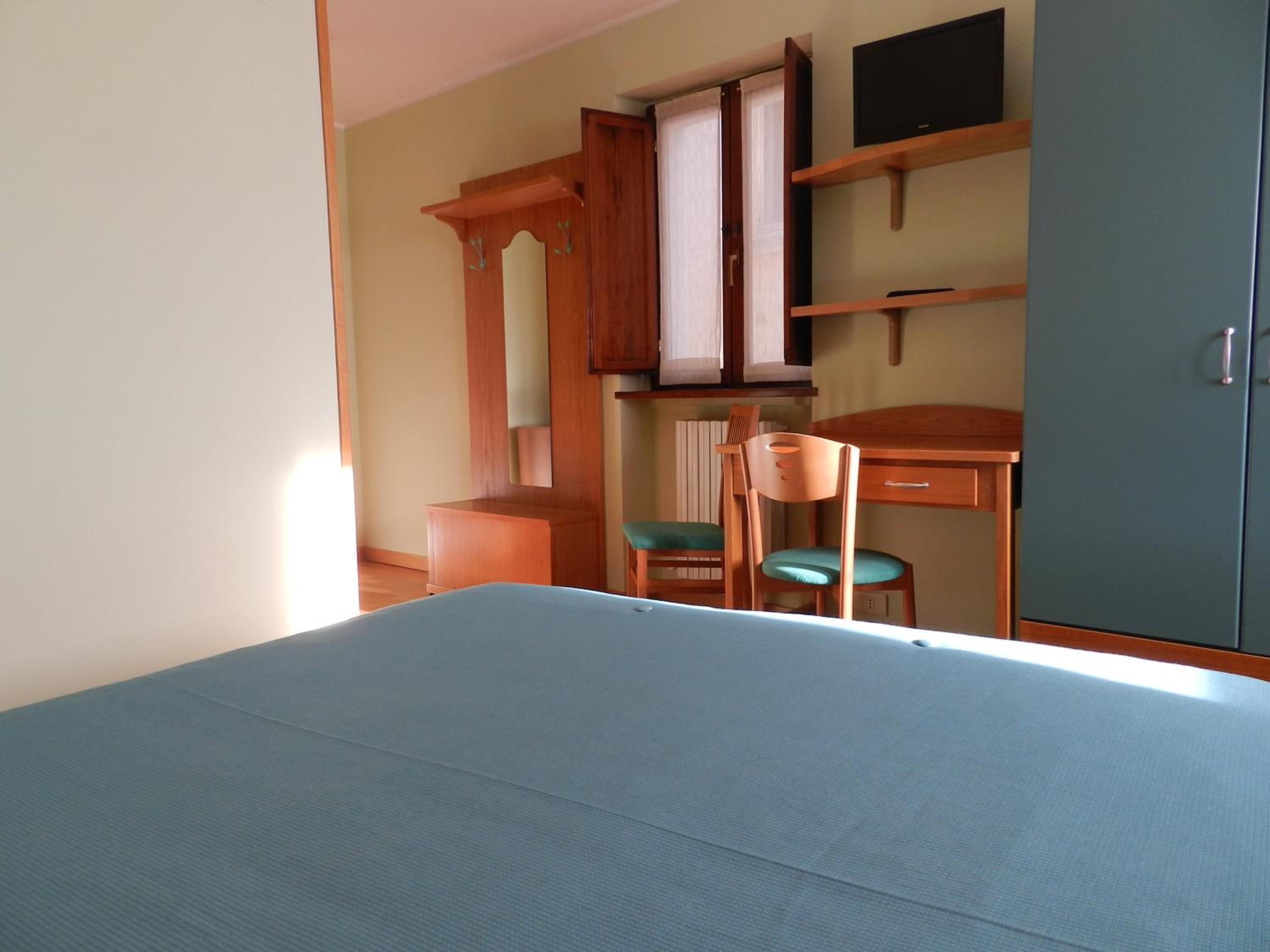 Double Room - Photo 5