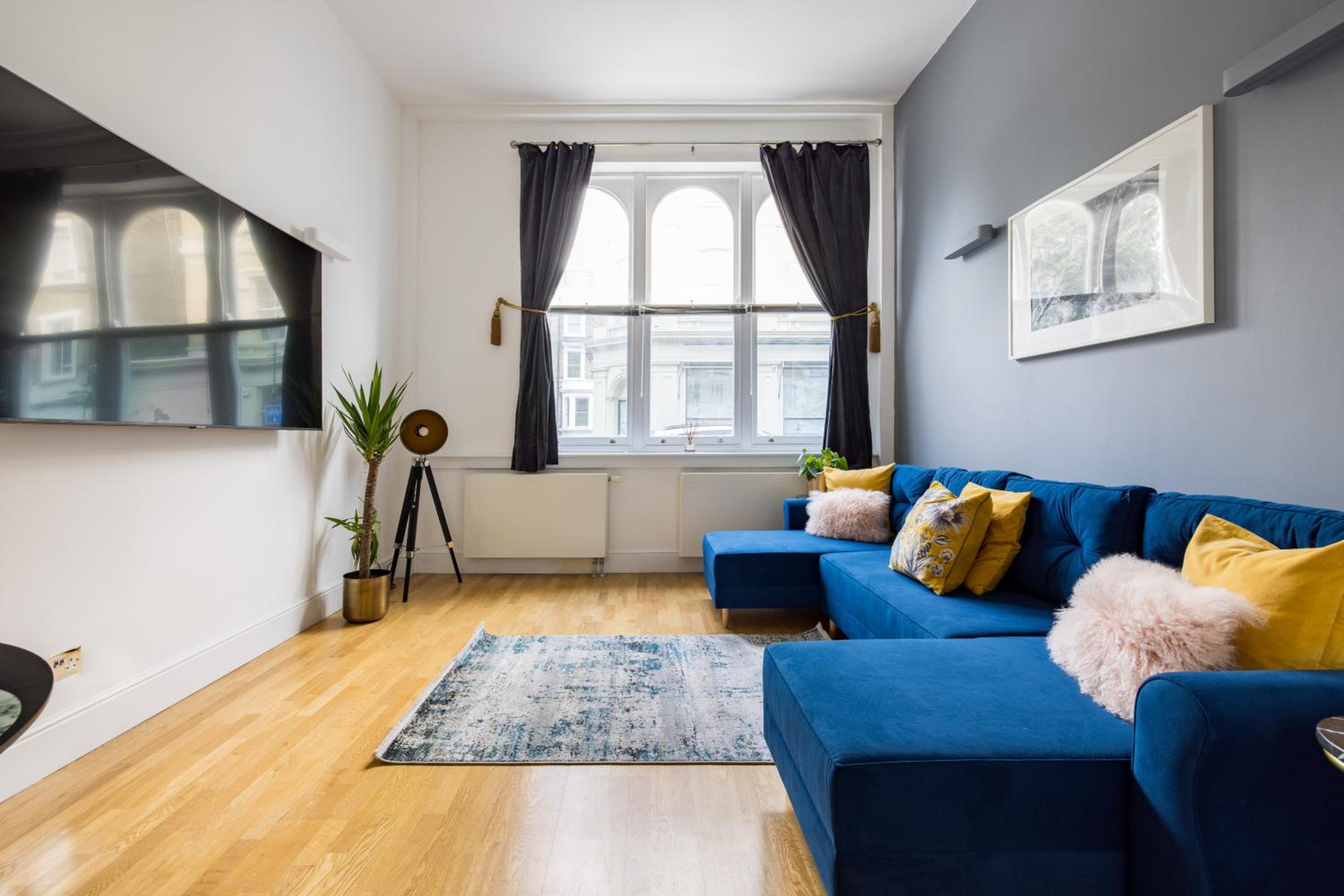 Apartment photo 1