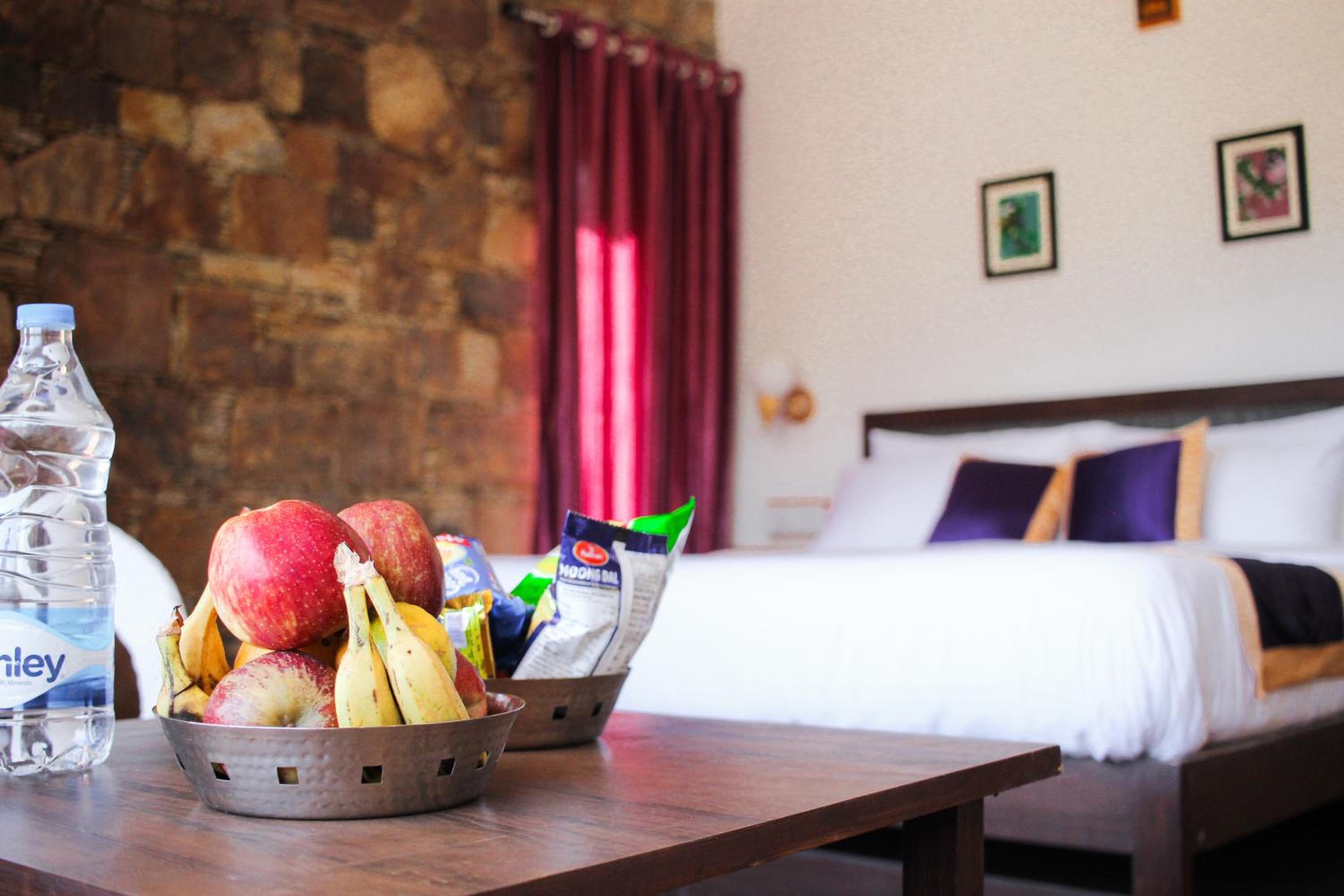 Deluxe Double Room with Balcony - Photo 15